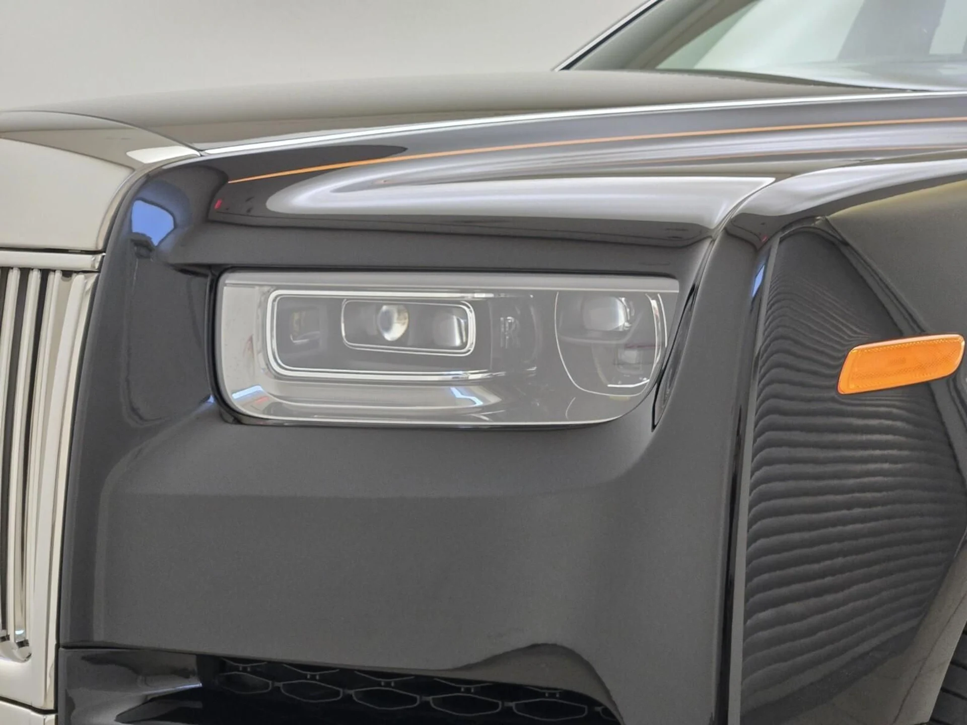 mph007_1622456720_New_2027_Rolls_Royce_Phantom_1793078063_da98e021ae