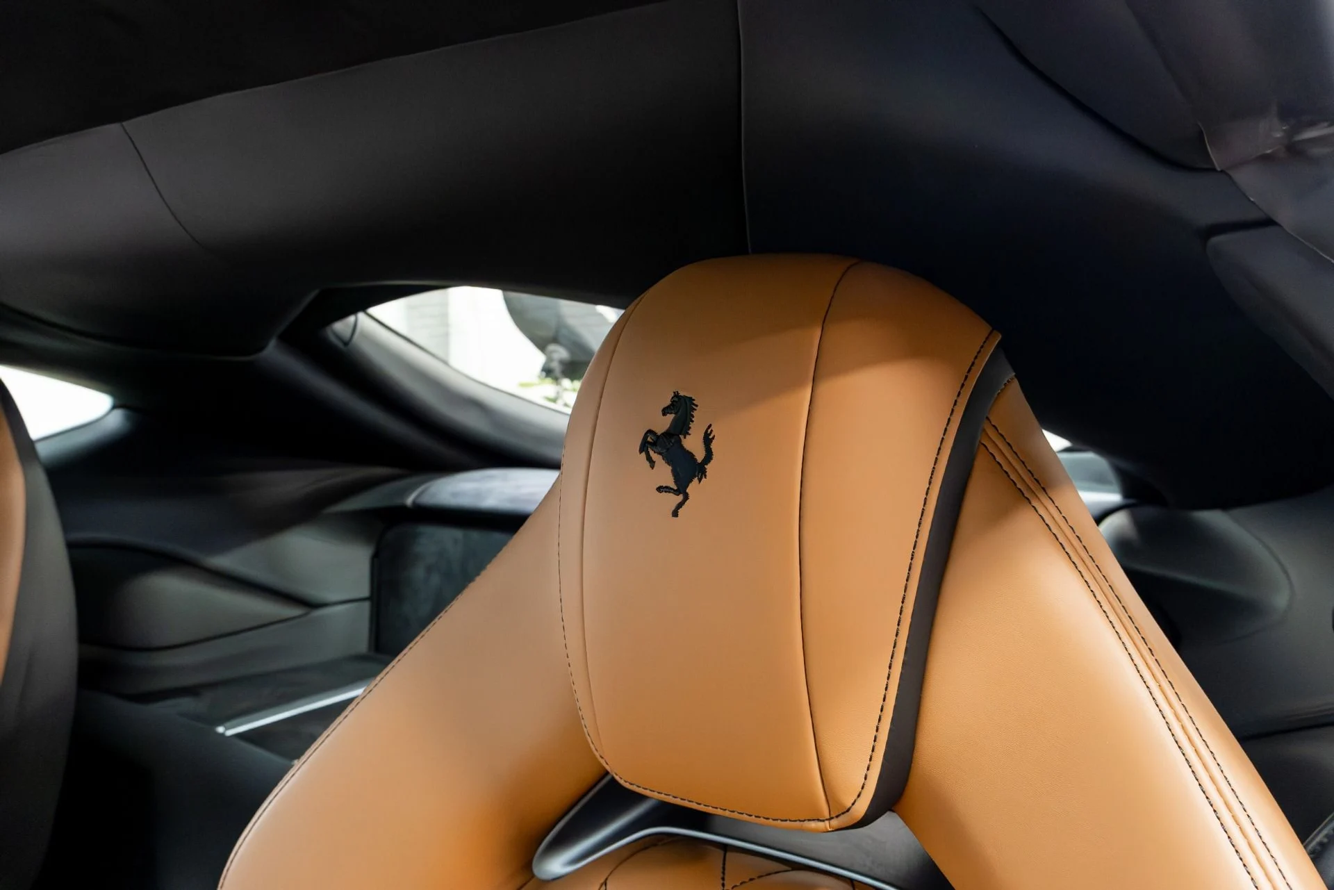 mph007_1623435576_Used_2020_Ferrari_812_Superfast_1777416323_fe0ddd295d