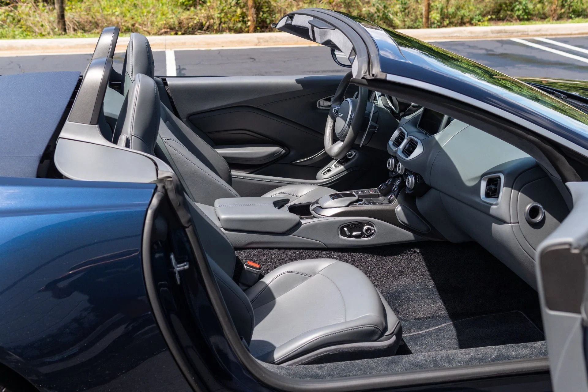 mph007_1627542970_Used_2021_Aston_Martin_Vantage_1774065878_fbcdc69b45