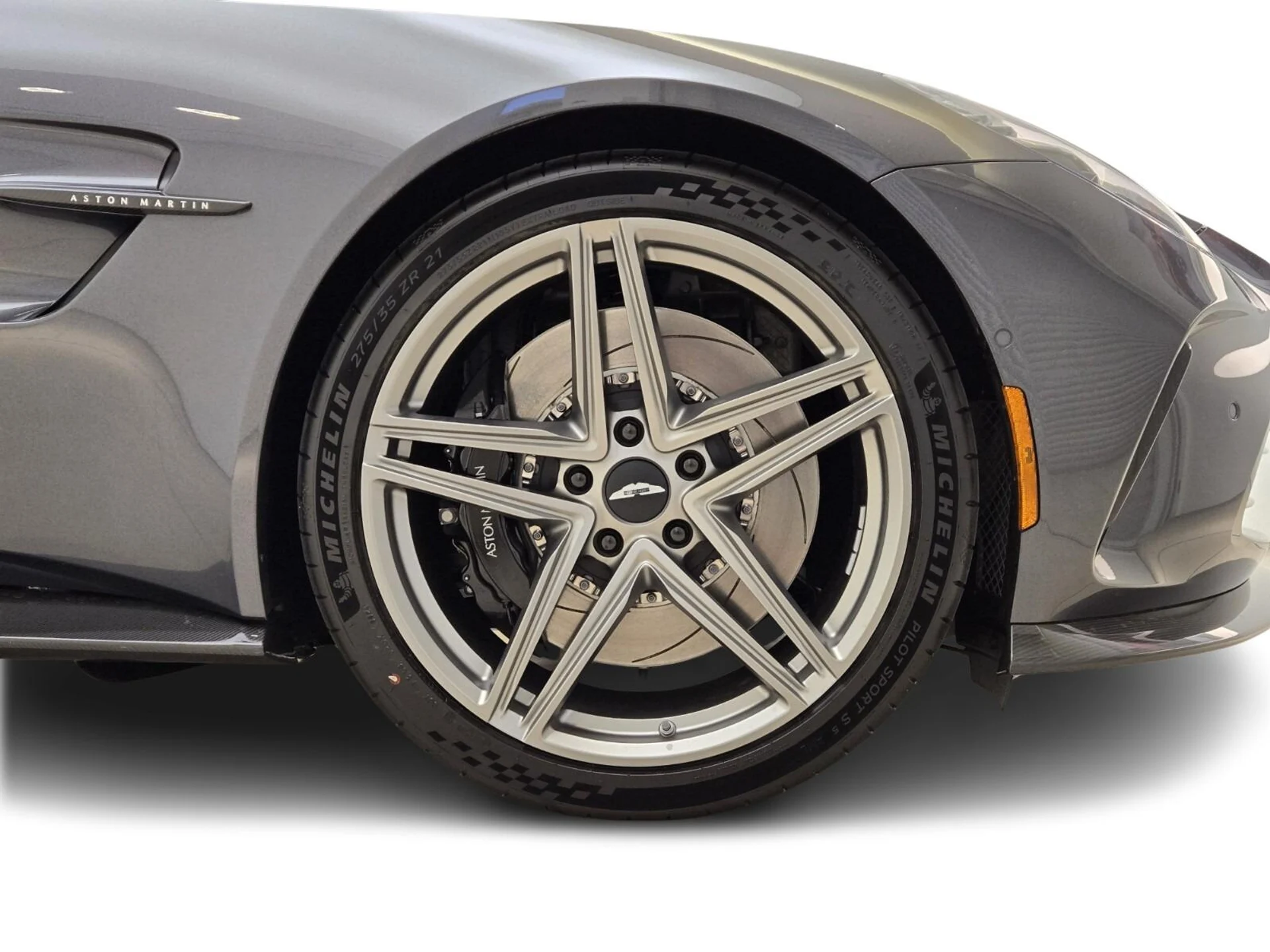 mph007_1628847199_New_2025_Aston_Martin_Vantage_1753161513_dc586535f7