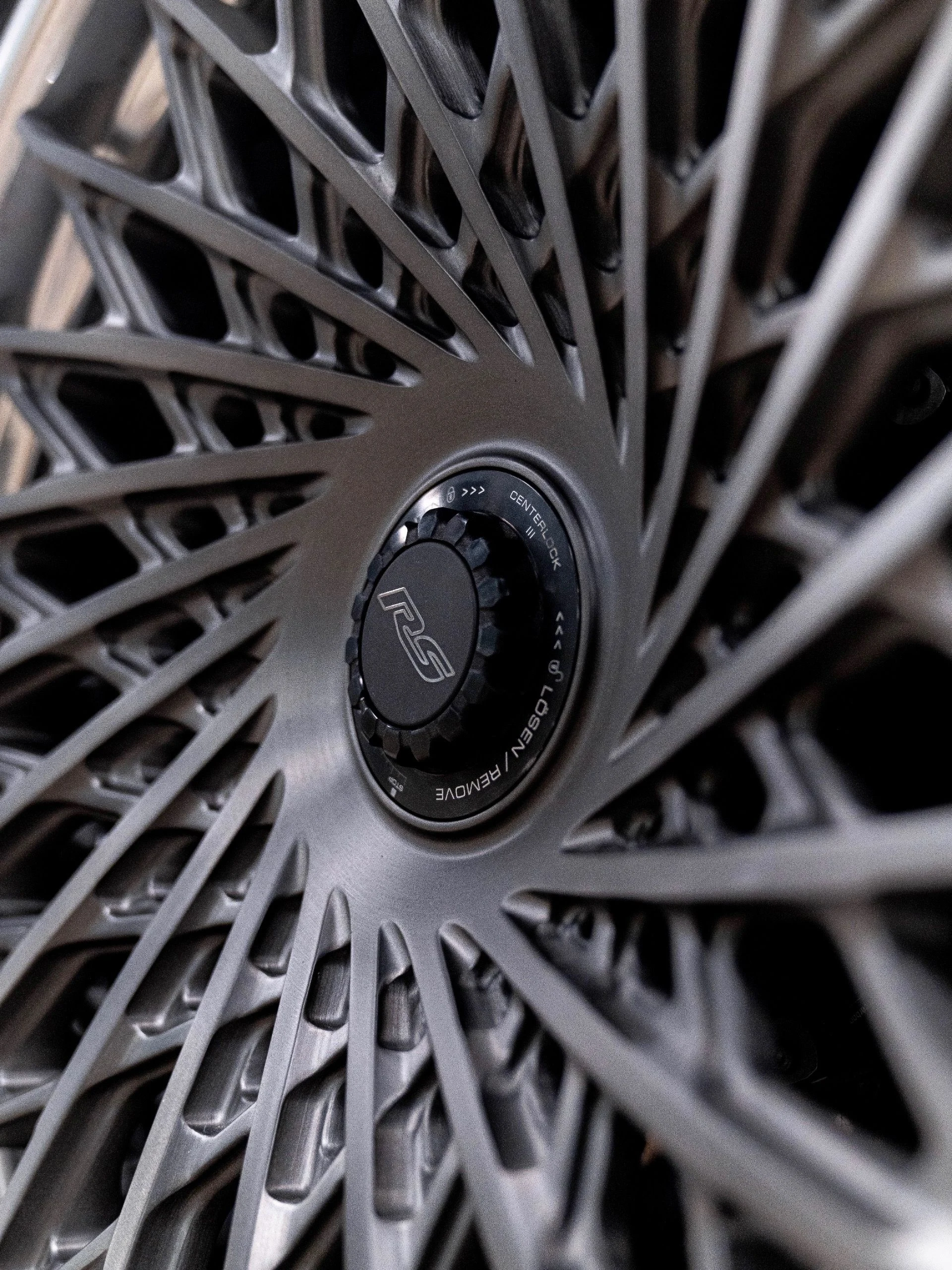 mph007_165514303_11775_p8_l_20207fd337