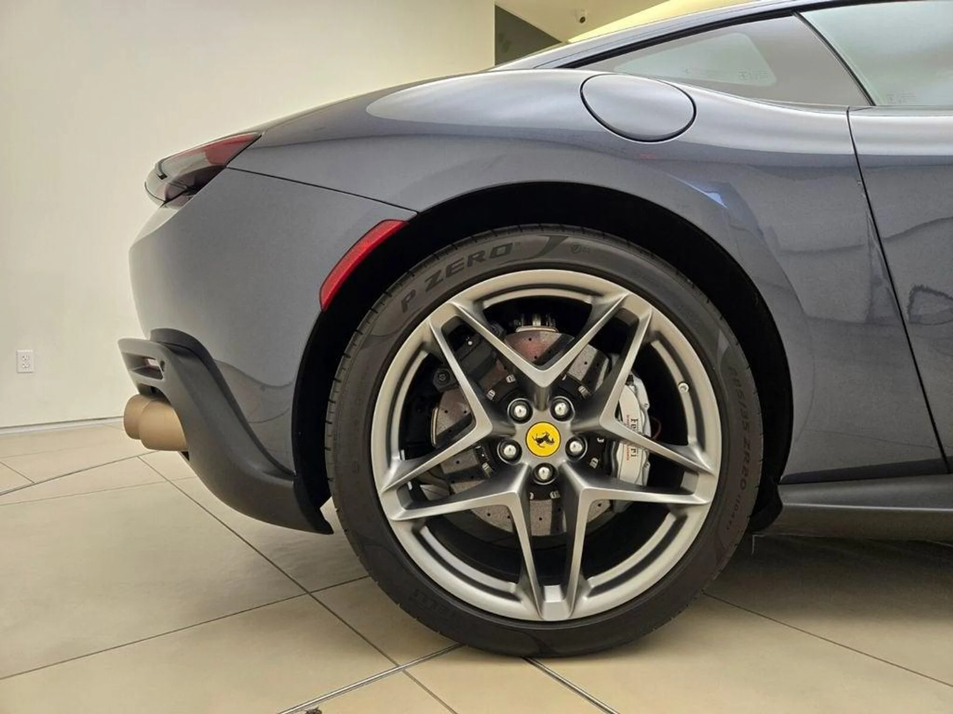 mph007_1658476005_Used_2024_Ferrari_Roma_1778171804_ea3c1b7037