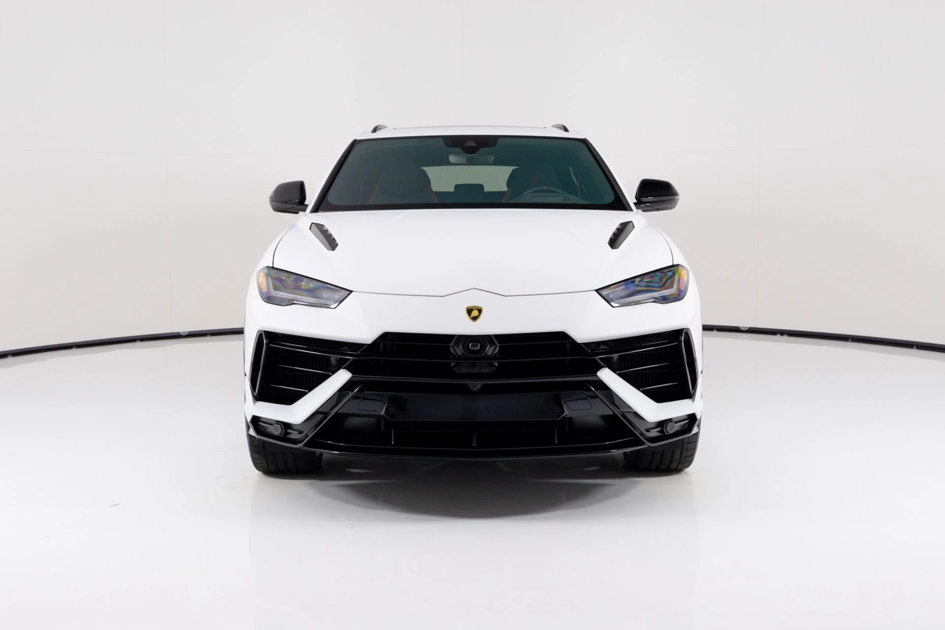 mph007_1669089705_Used_2024_Lamborghini_Urus_S_1765302042_102e7605d9