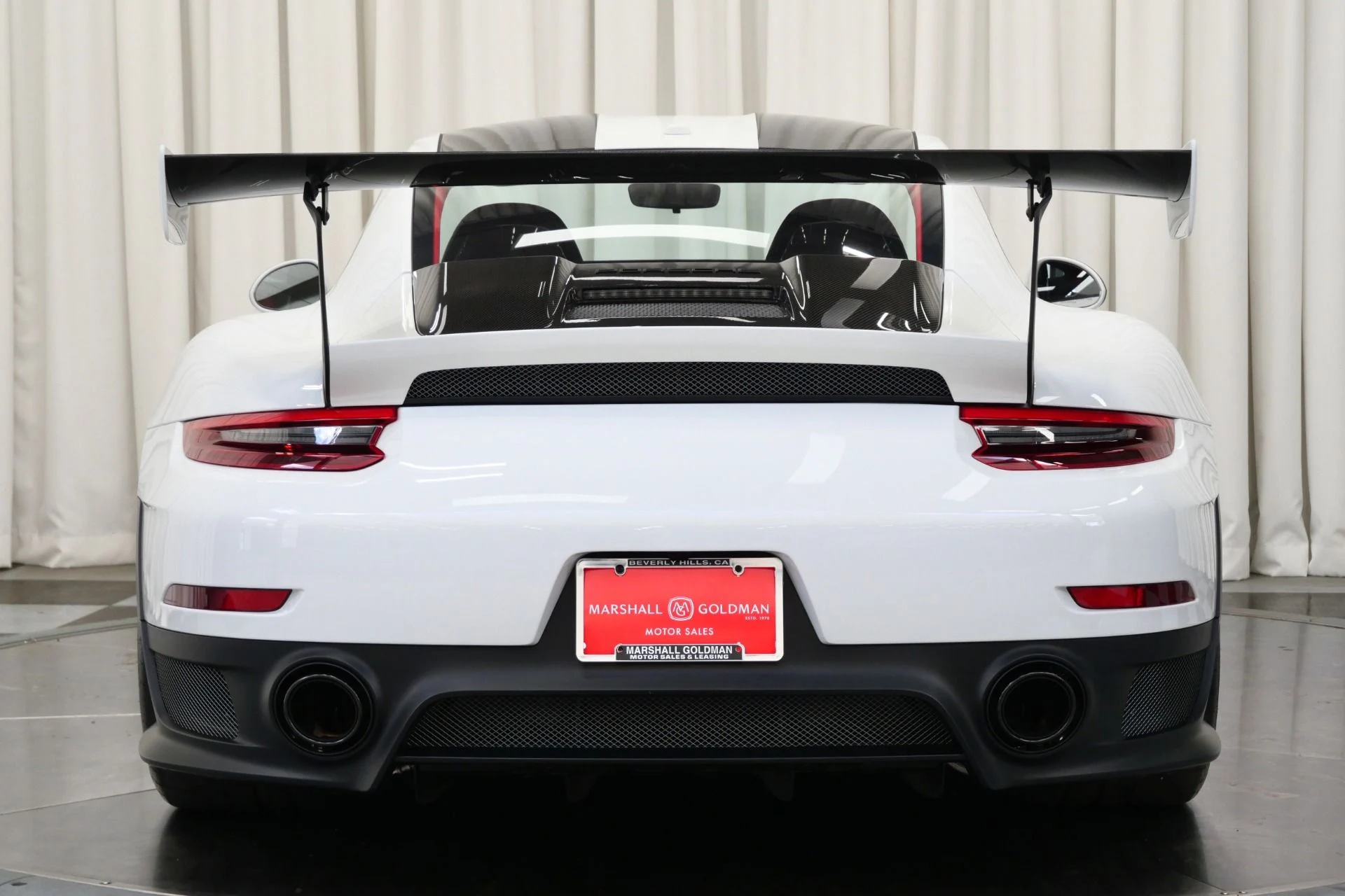 mph007_1671099439_Used_2018_Porsche_911_GT_2_RS_Weissach_1756311702_b950c284b0