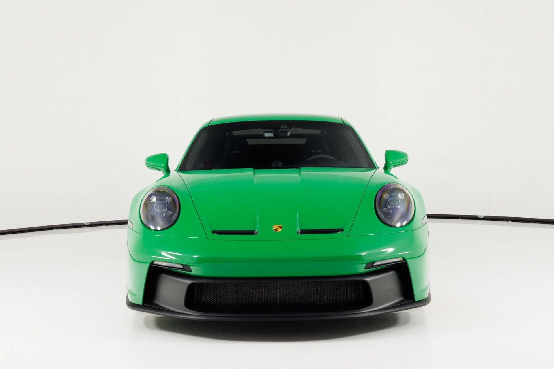 mph007_1674776201_Used_2022_Porsche_911_GT_3_1781204521_abac6f451c