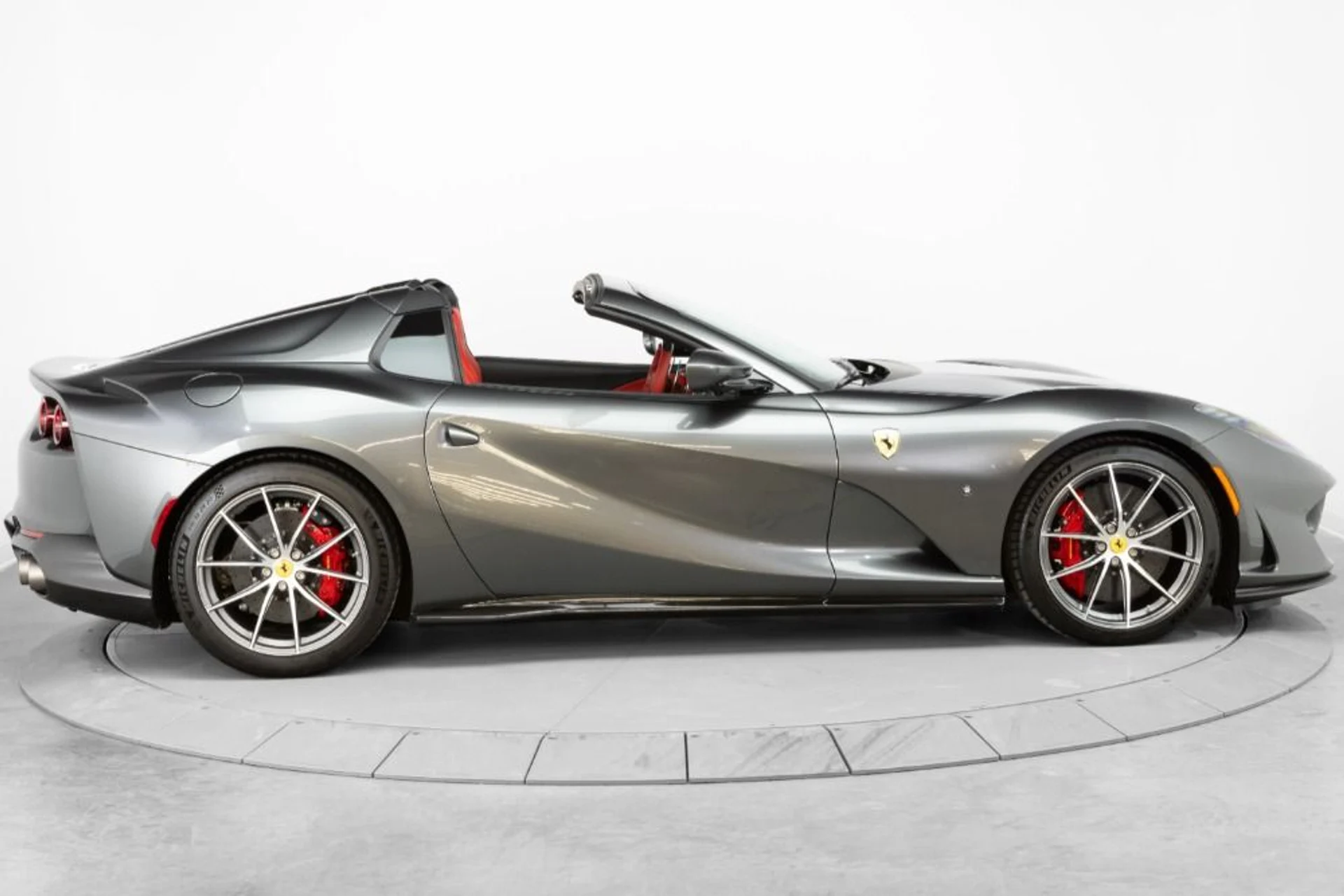 mph007_1677134657_Used_2023_Ferrari_812_GTS_c0b0c45adf