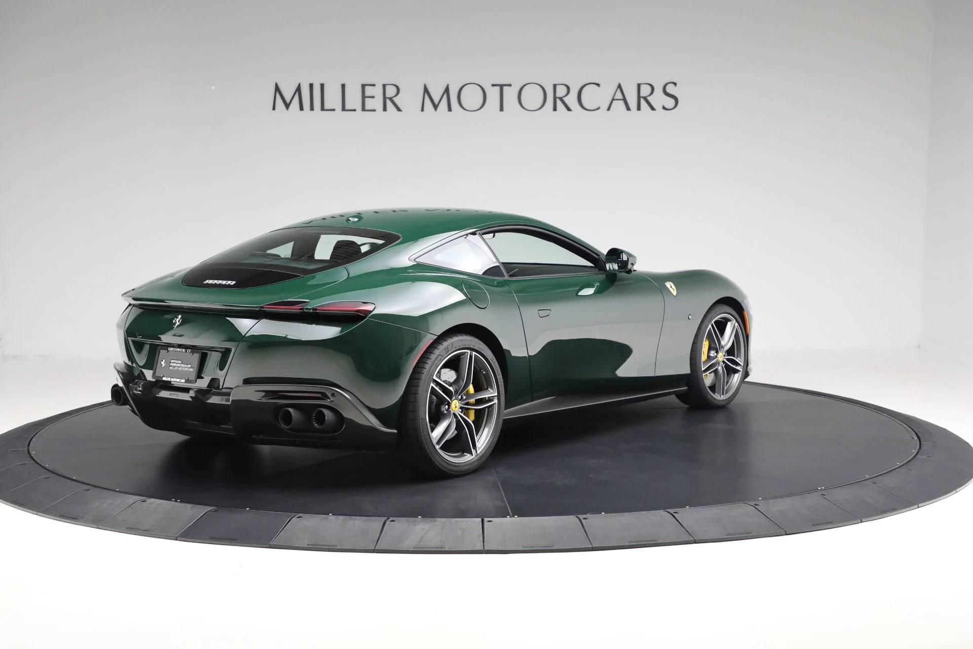 mph007_1677449091_Used_2023_Ferrari_Roma_8a93adc13f