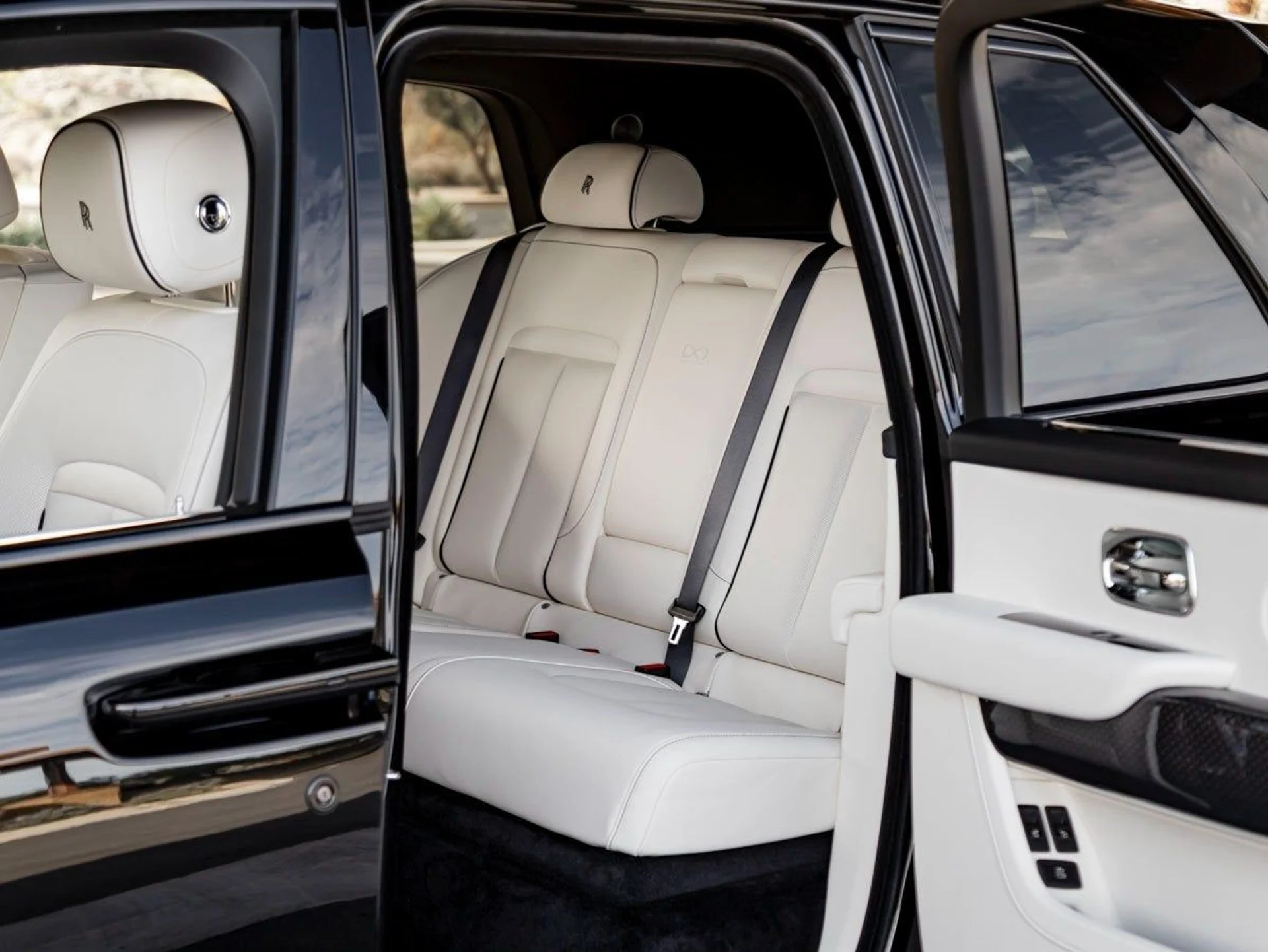 mph007_1677649463_8_043fba3211