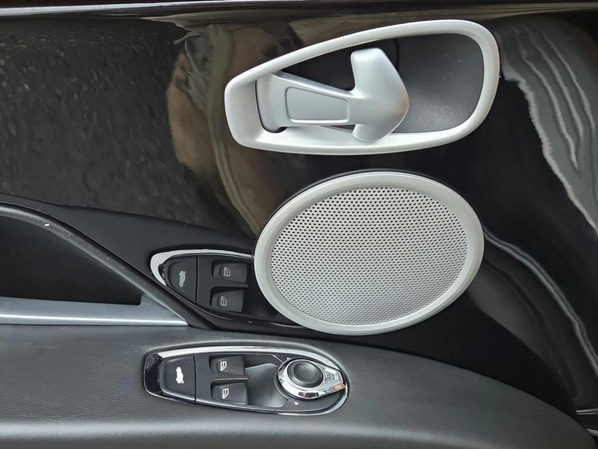 mph007_167937683_rm_ER_Sl2ki_BR_Hy9ib6gw_Gj_Qk_DH_6_A_5c8e5d7d66