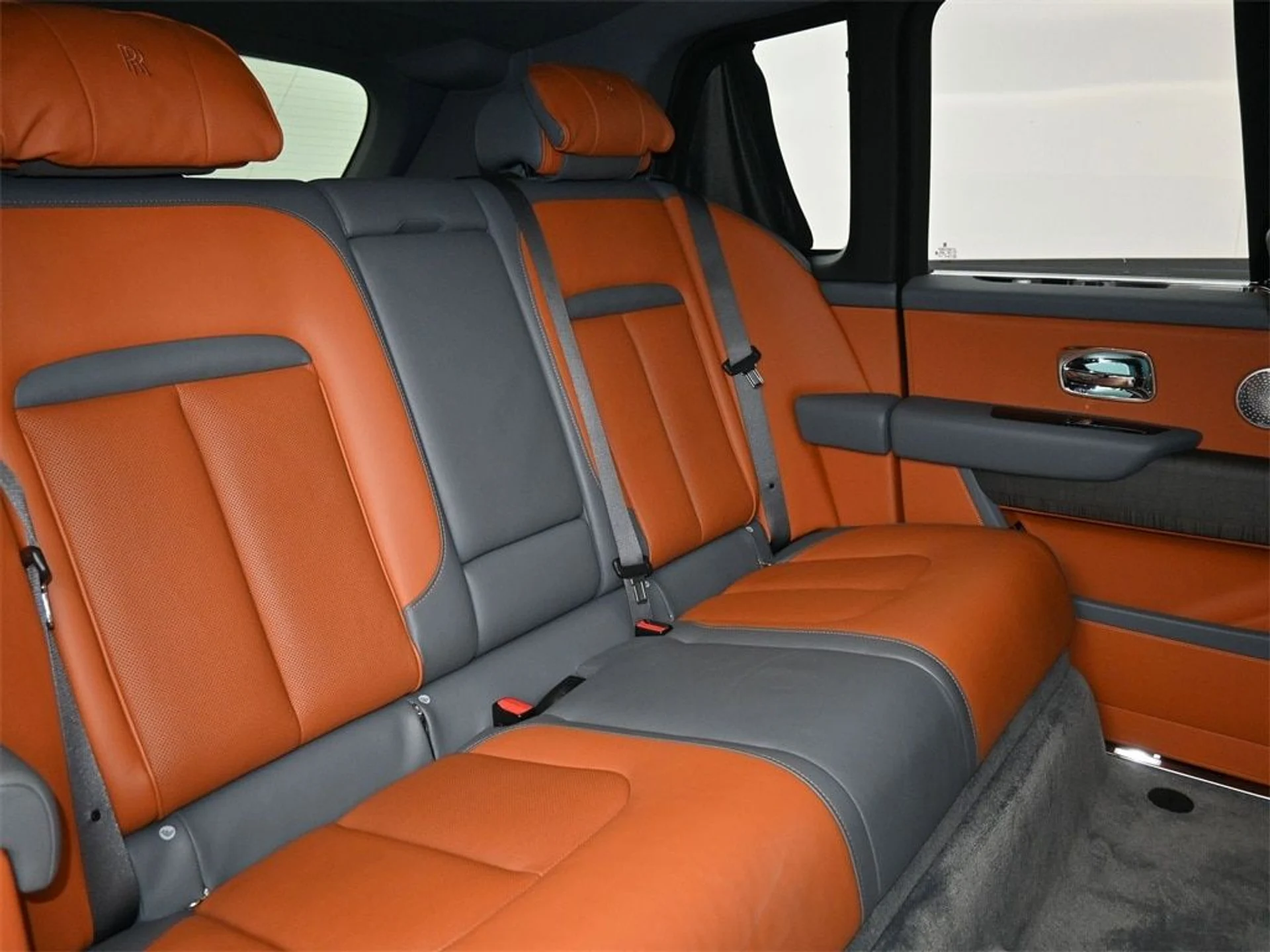 mph007_1686088019_542562cf715d5a0ceb5097a25d4bb9edx_4615b9b973