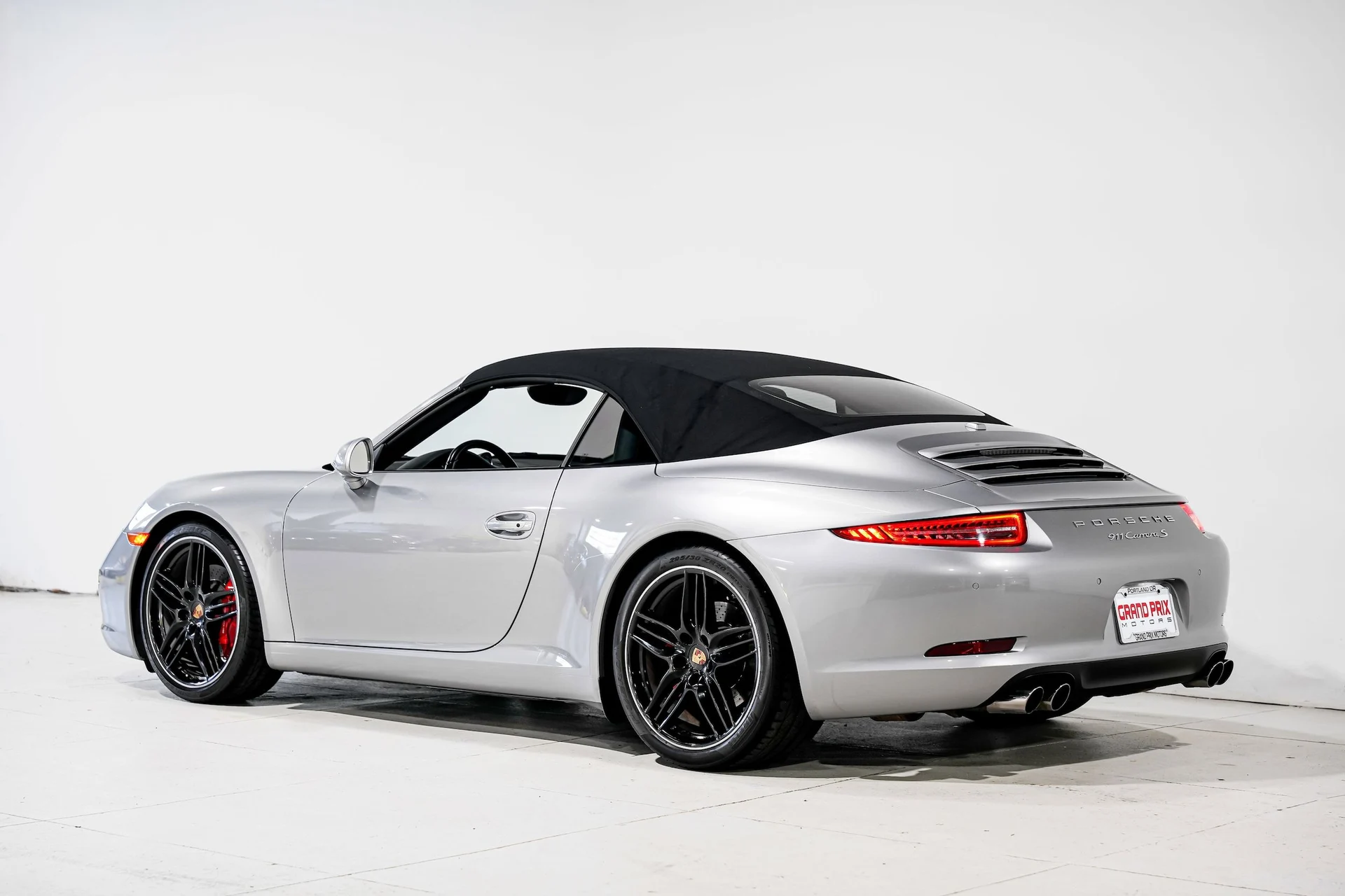 mph007_1686699982_0ee1214b589797e6ee07250003a23232x_feb3e30a45