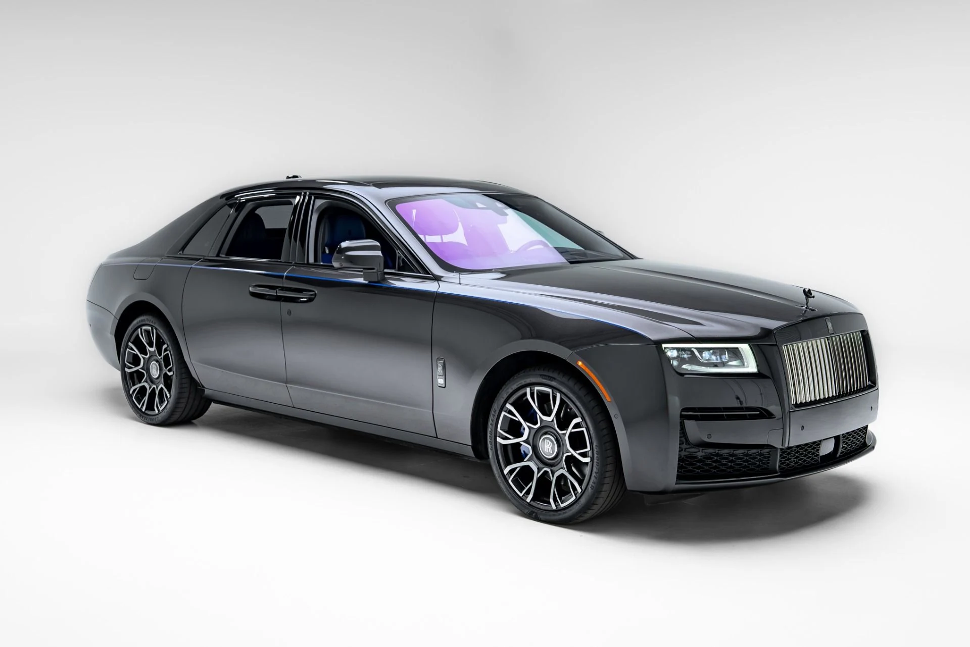 mph007_1689905668_Used_2023_Rolls_Royce_Black_Badge_Ghost_1776470002_4a4c1865c0