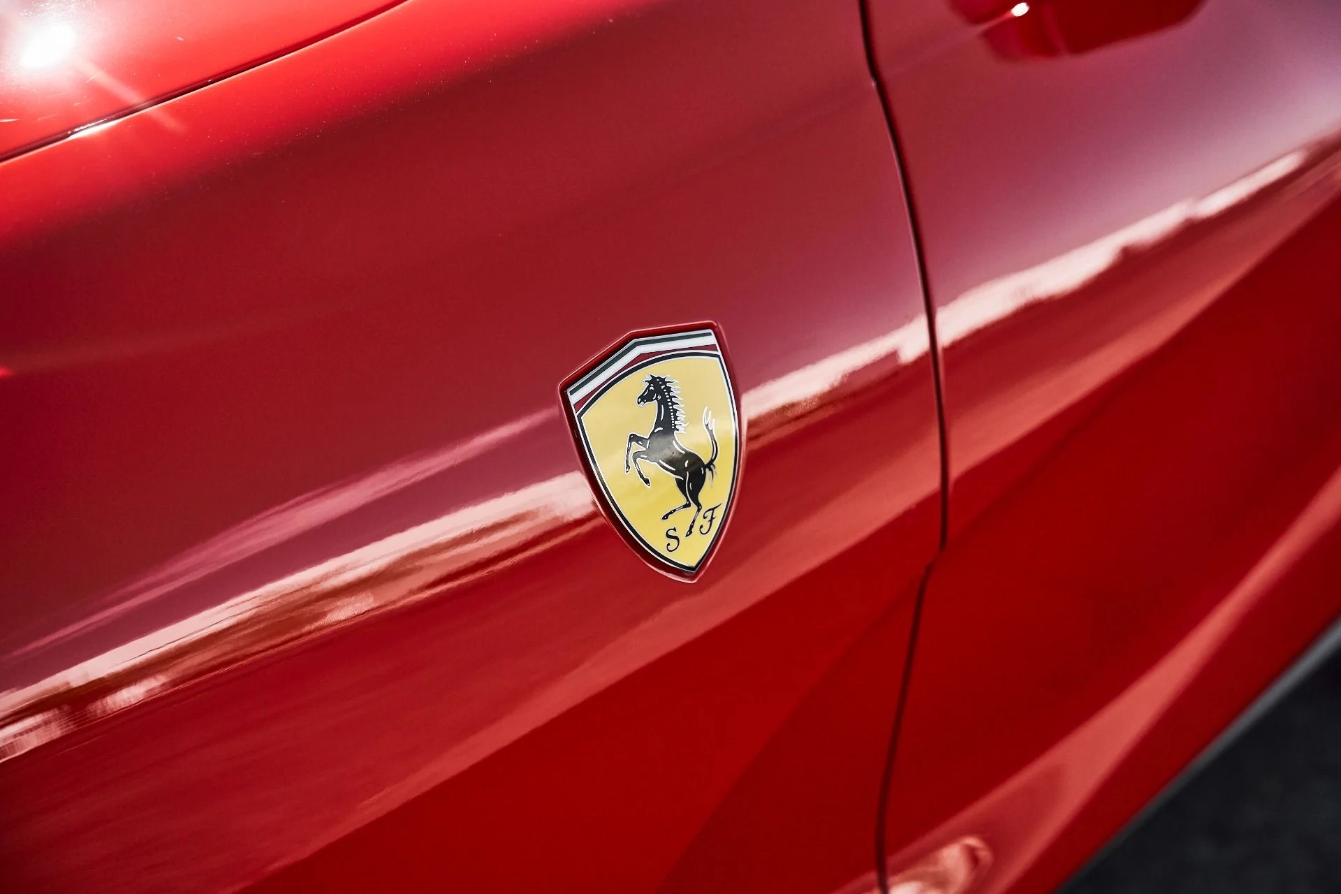 mph007_1697732531_Used_2020_Ferrari_812_Superfast_Base_1778723402_56607faf8f