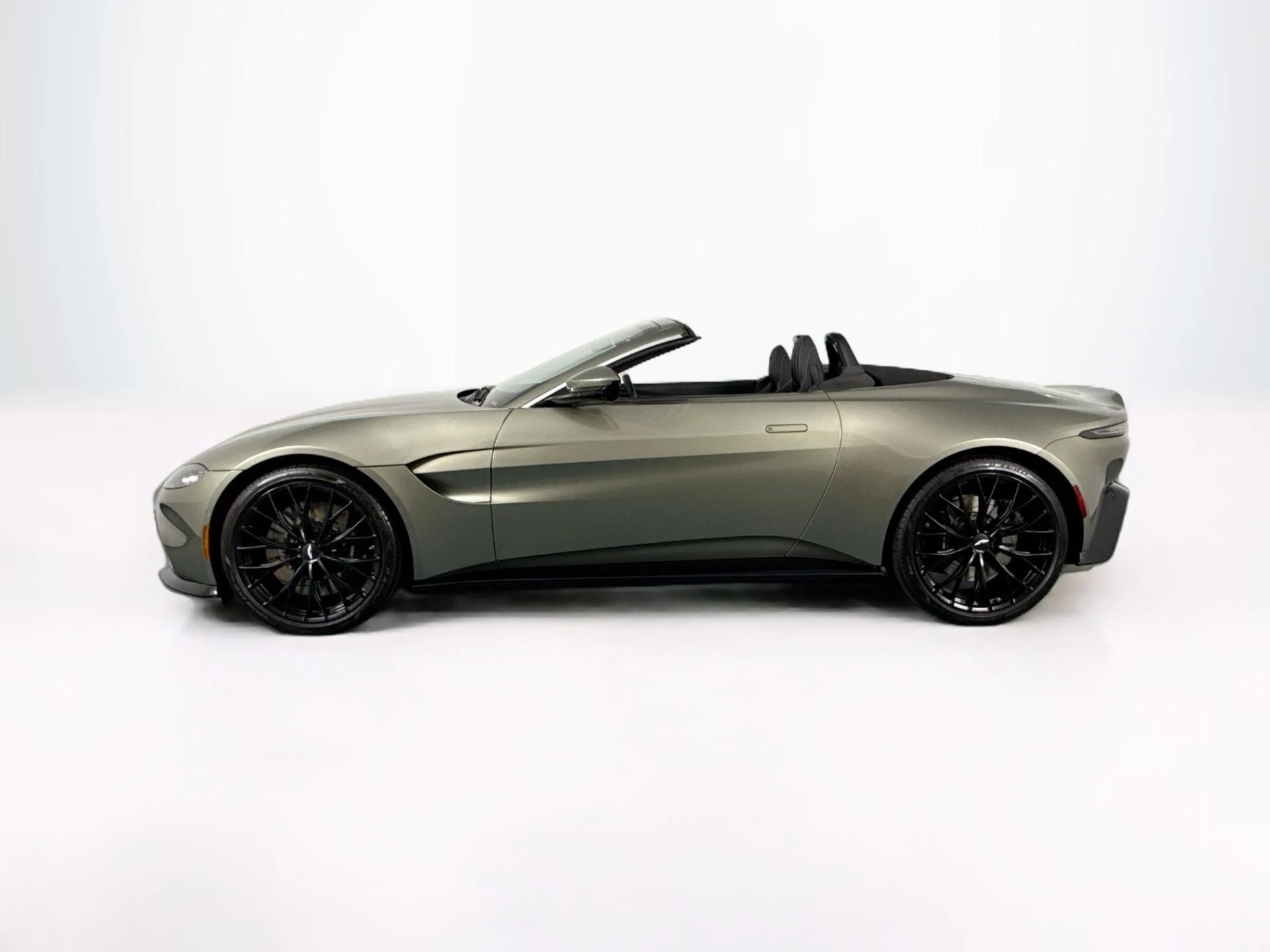 mph007_1698723906_Used_2023_Aston_Martin_Vantage_V8_1783445531_beb15c6752