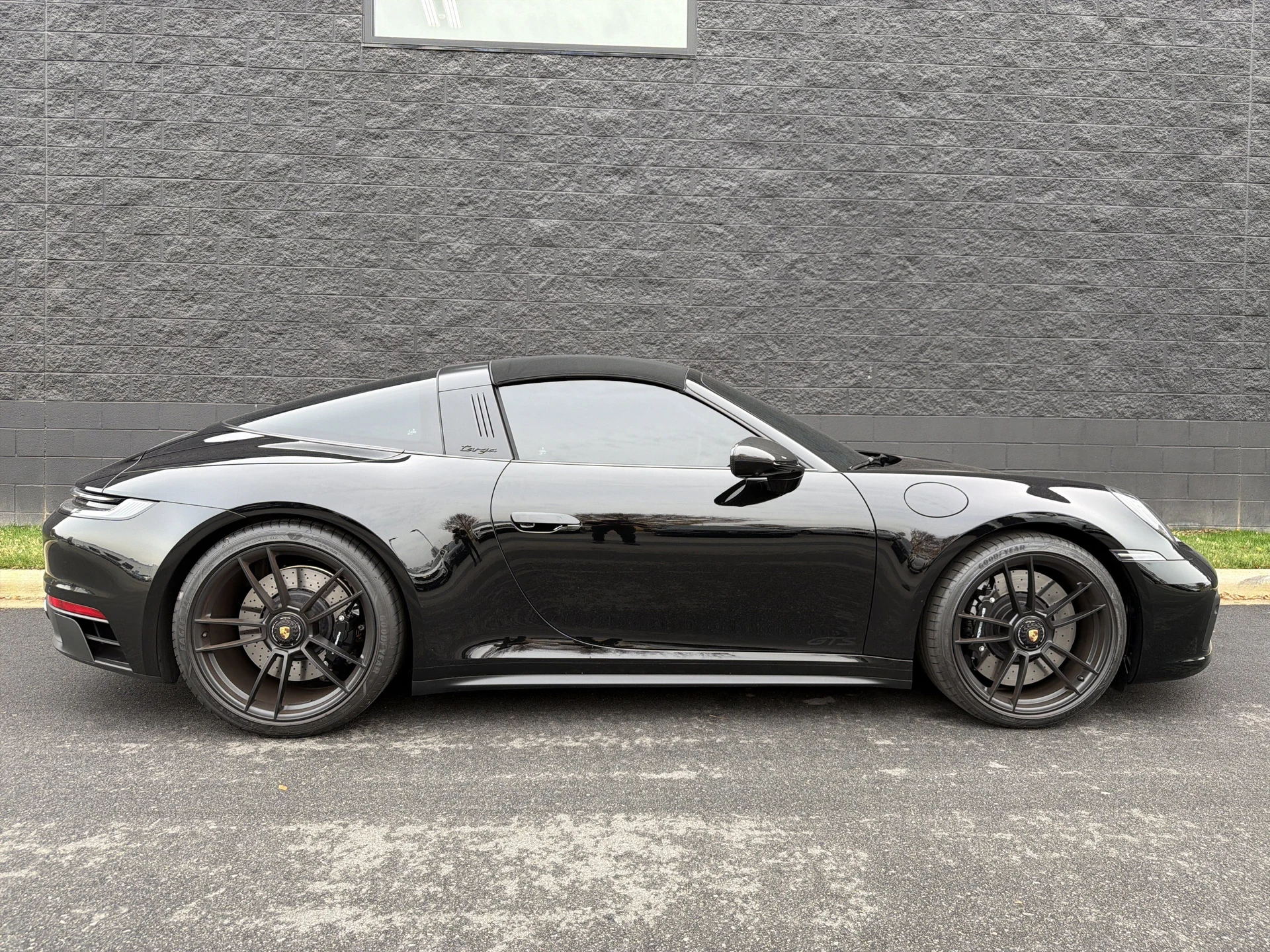 mph007_1699492344_0cd044acffda4a768510b91222c31389_975fff0e38