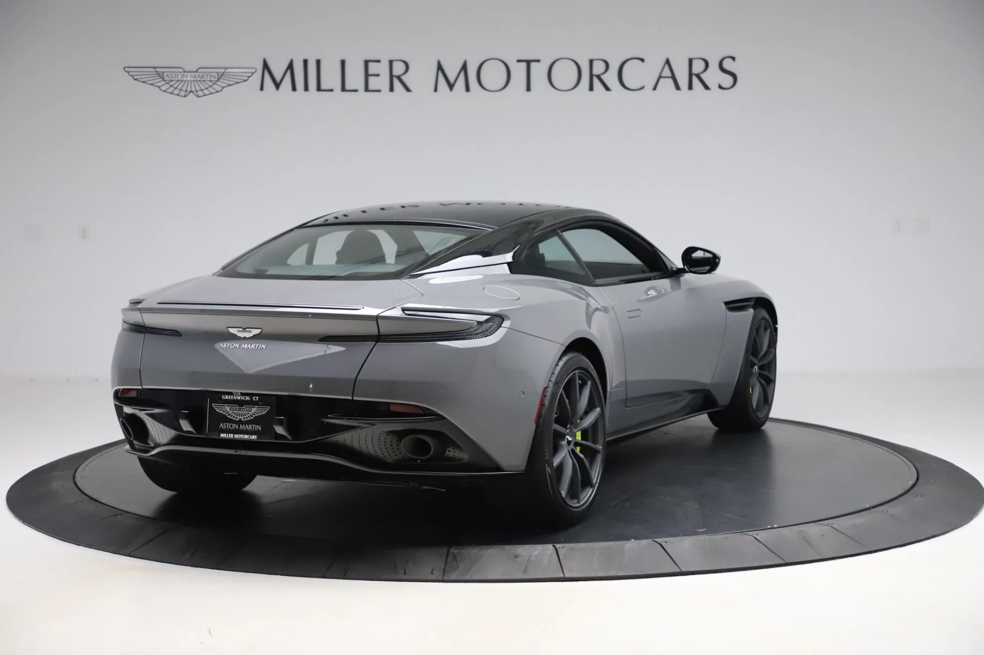 mph007_1699538346_Used_2020_Aston_Martin_DB_11_V12_AMR_Coupe_1593189968_d07d52e150