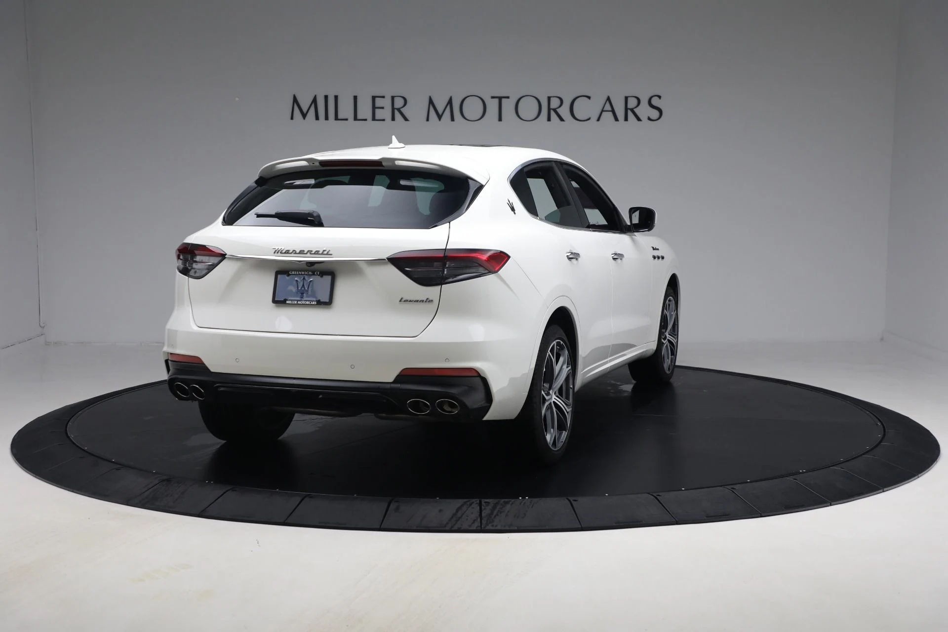 mph007_170242121_Used_2022_Maserati_Levante_Modena_7638637bdb