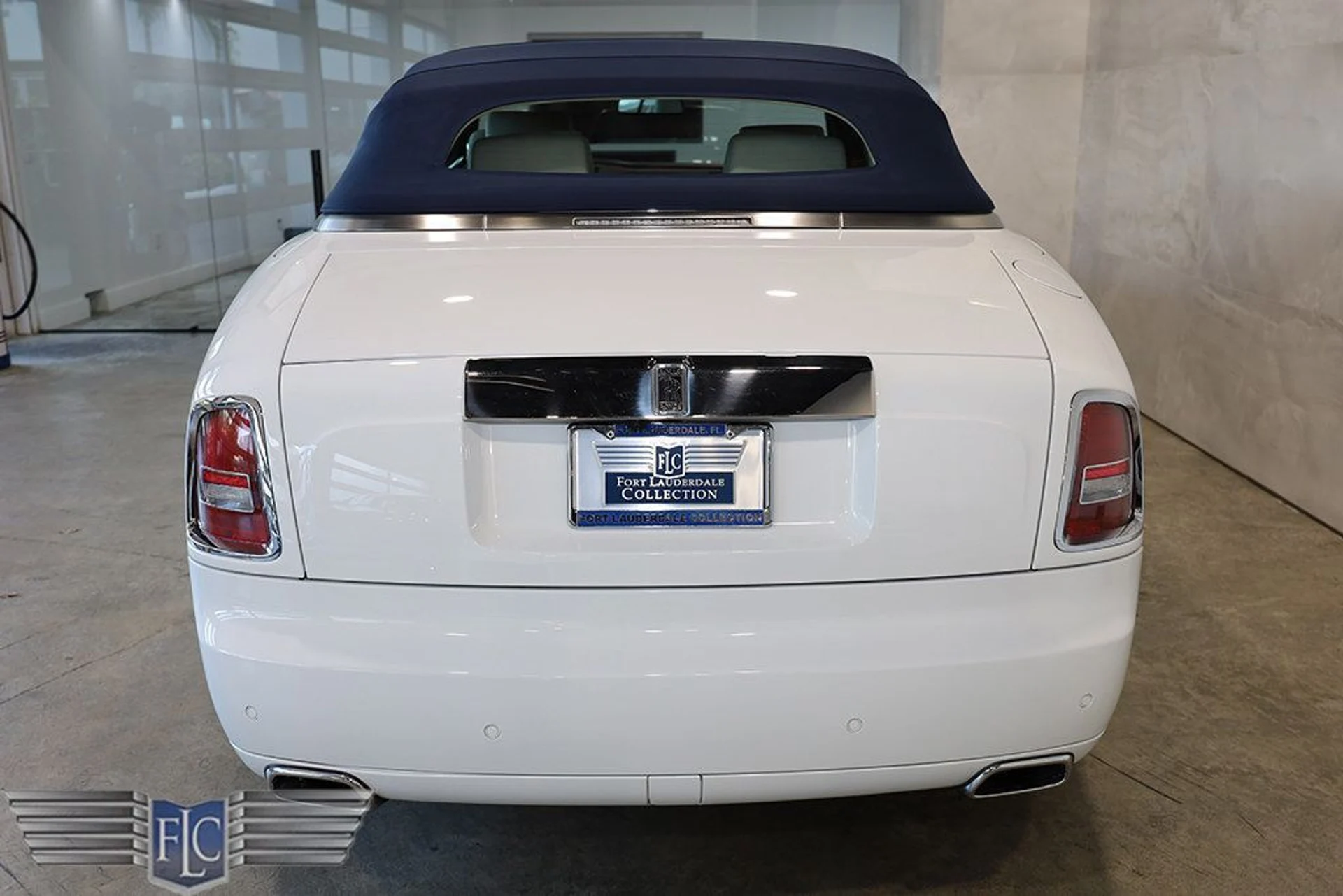 mph007_1709178638_used_2014_rolls_royce_phantom_drophead_coupe_9689_22941725_8_1024_f81032f291