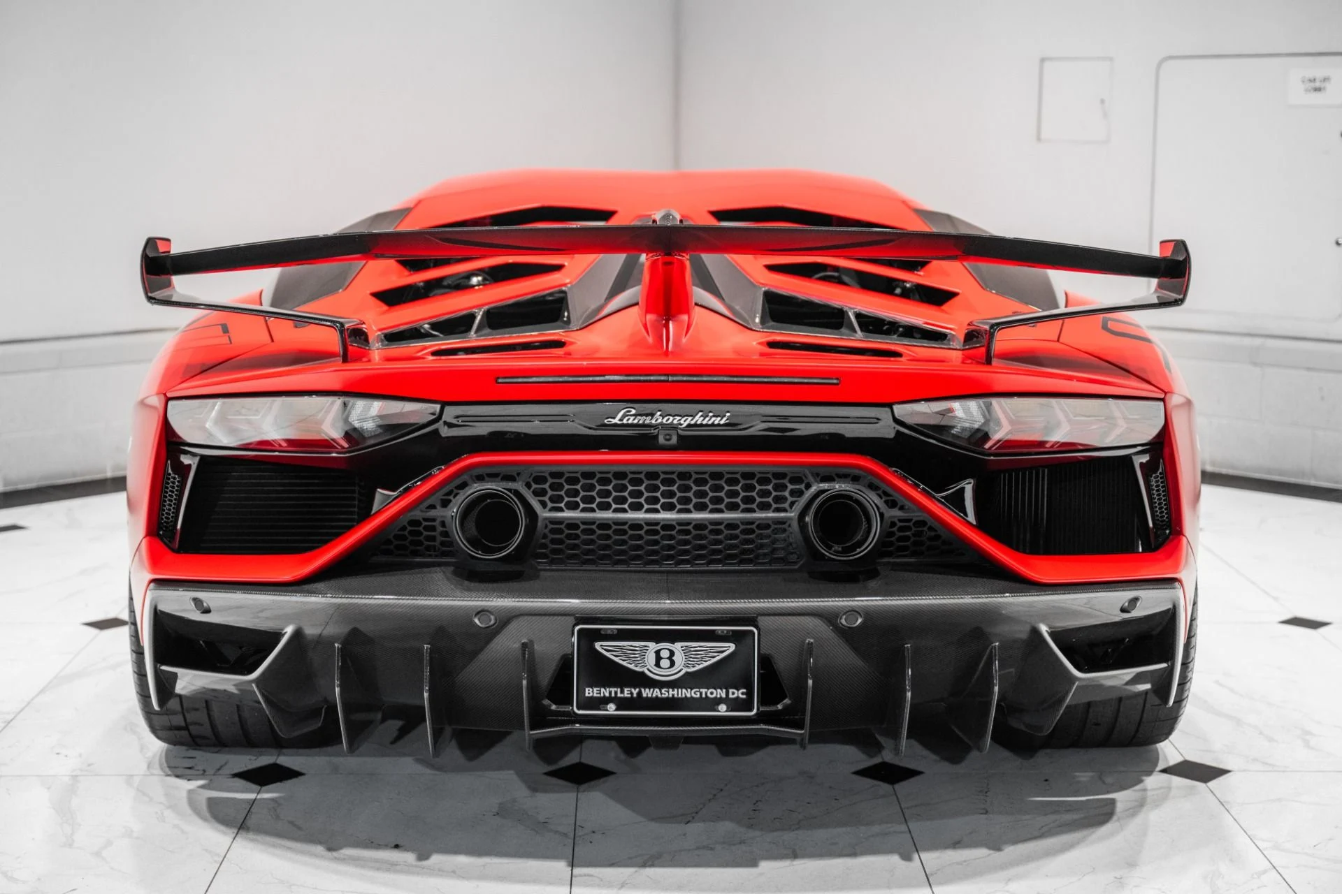 mph007_1721144298_Used_2021_Lamborghini_Aventador_LP_770_4_SVJ_Coupe_1783957098_55e29f73f9