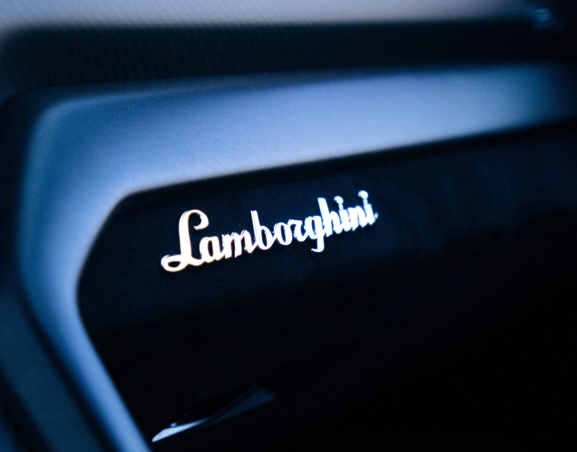 mph007_1721220022_Used_2023_Lamborghini_Urus_Performante_1774898066_a9dfa4455f