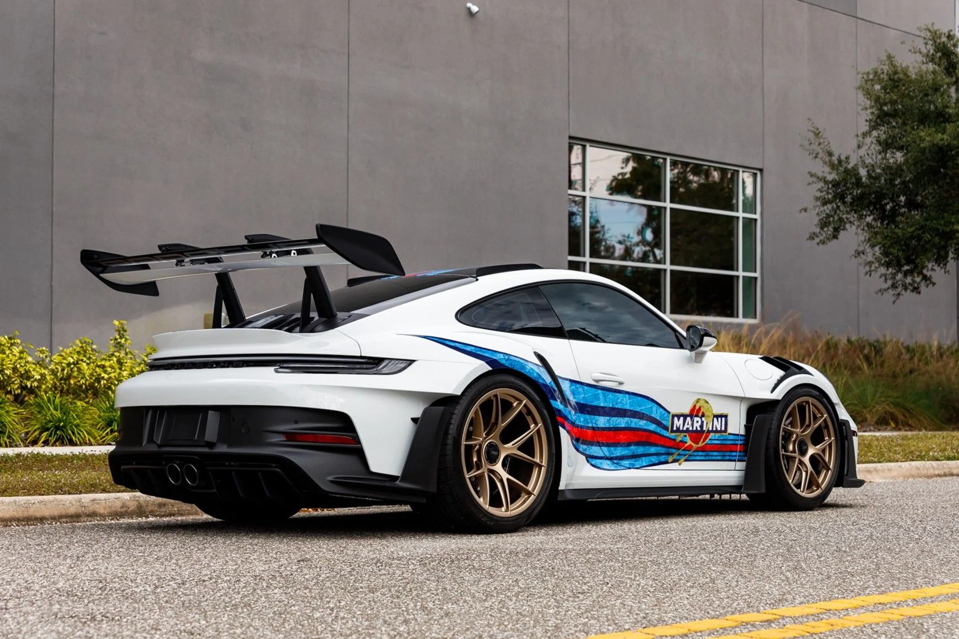 mph007_1724584208_645_p8_l_6b253619bf