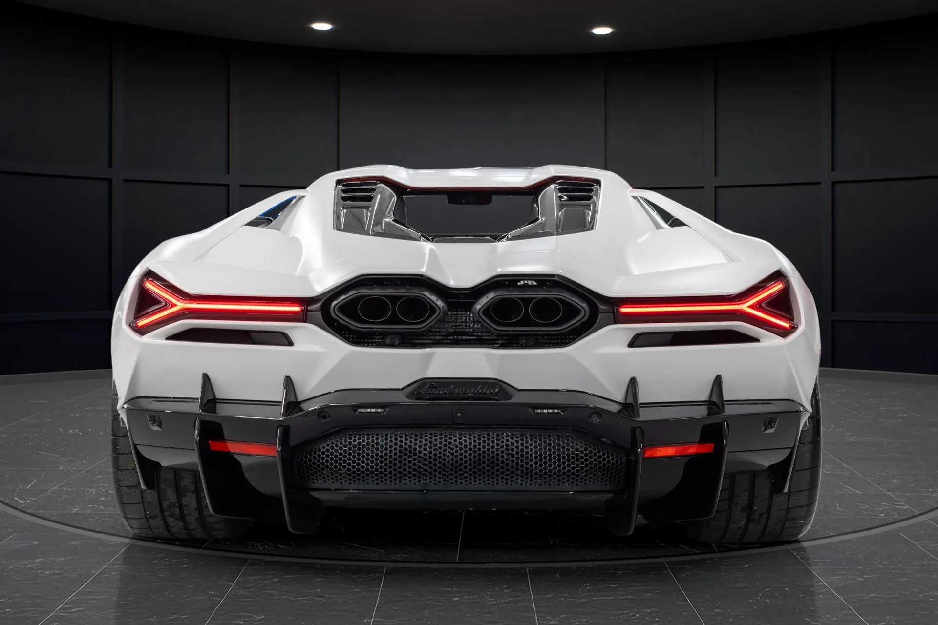 mph007_1732450939_d184c8f6_3600_4261_97d4_cace5c5d8450_202420_Lamborghini20_Revuelto2028_ZHWCC_1_ZM_5_RLA_0133029_8_72d74e9f79