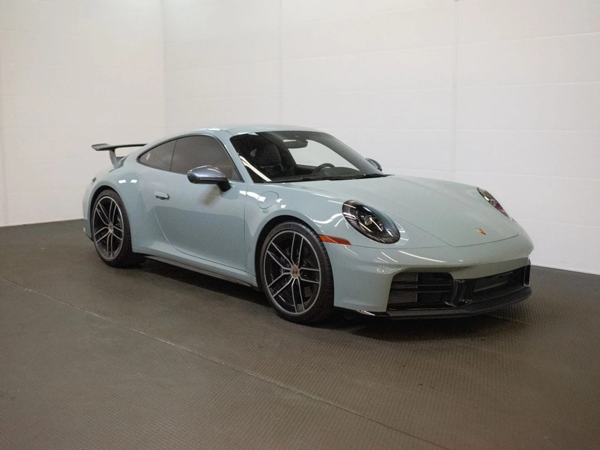 mph007_173269287_702570f0a4bb8ed2ca7d3422517c32b9x_e5d7e65345