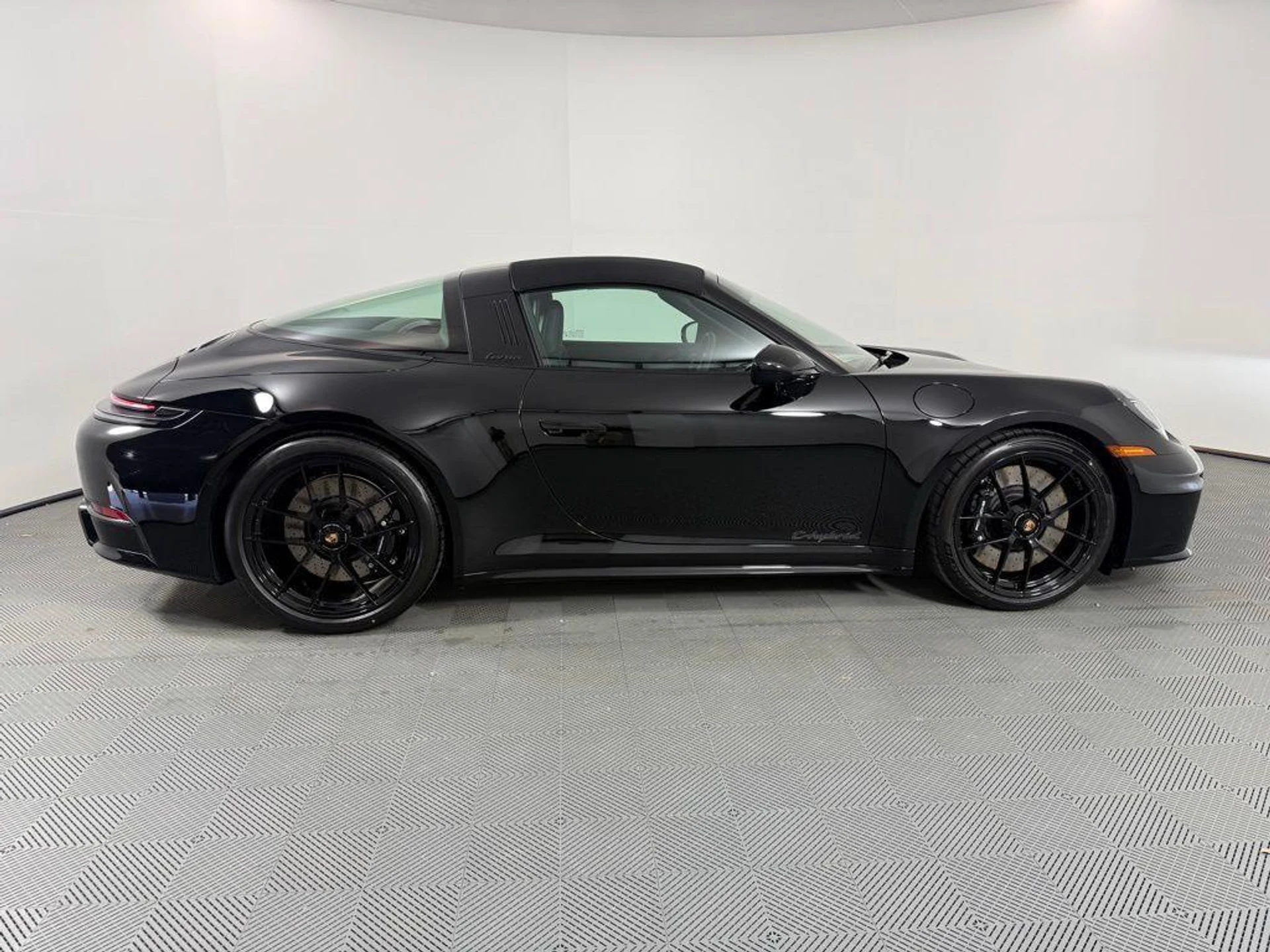 mph007_1744871132_n0_Q_Ba_N9t_Xsrn_KXX_8_Mtf4dgsafi_Y_04ca470a8d