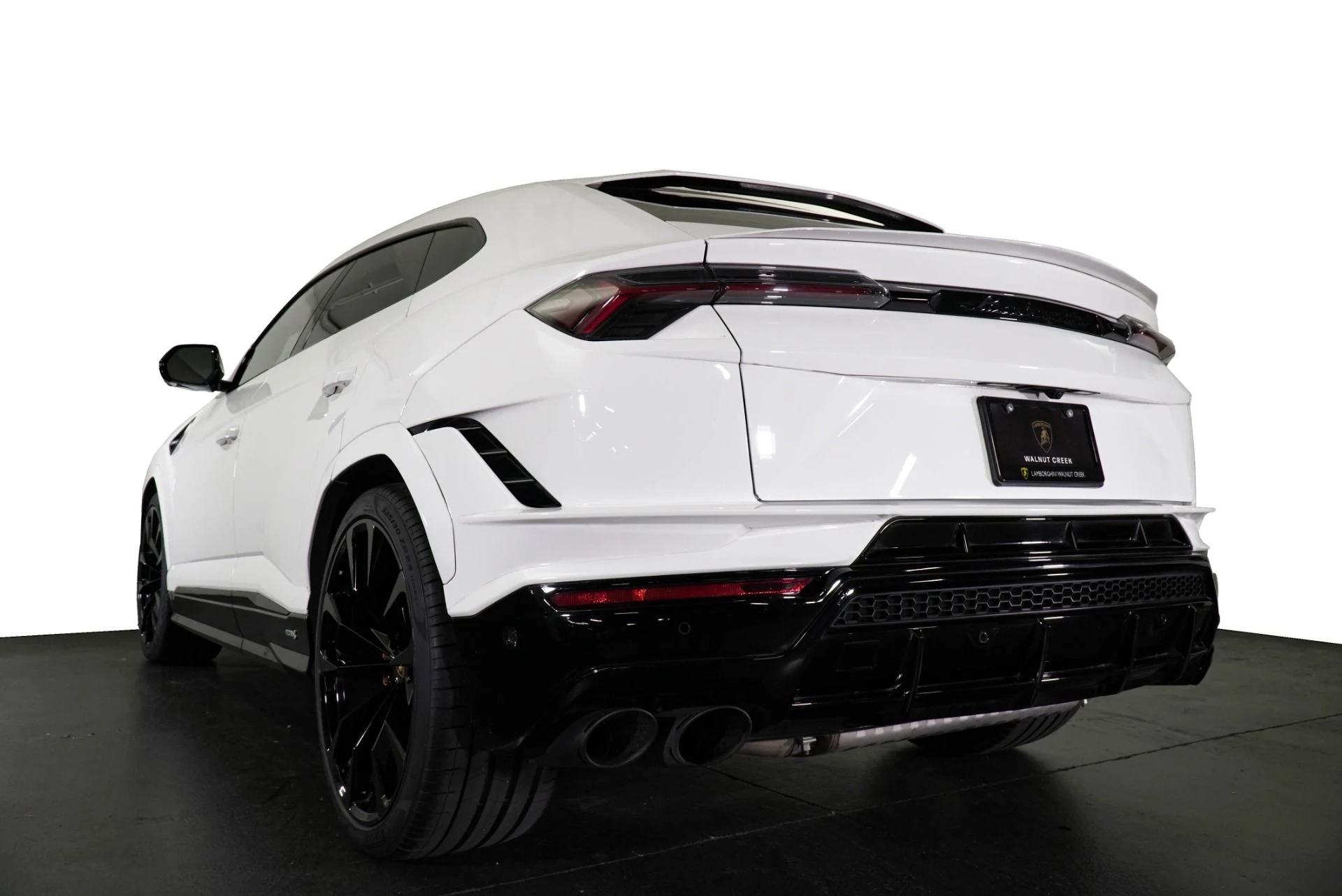 mph007_1748618423_Used_2023_Lamborghini_Urus_S_1772131248_7ff82e11b5
