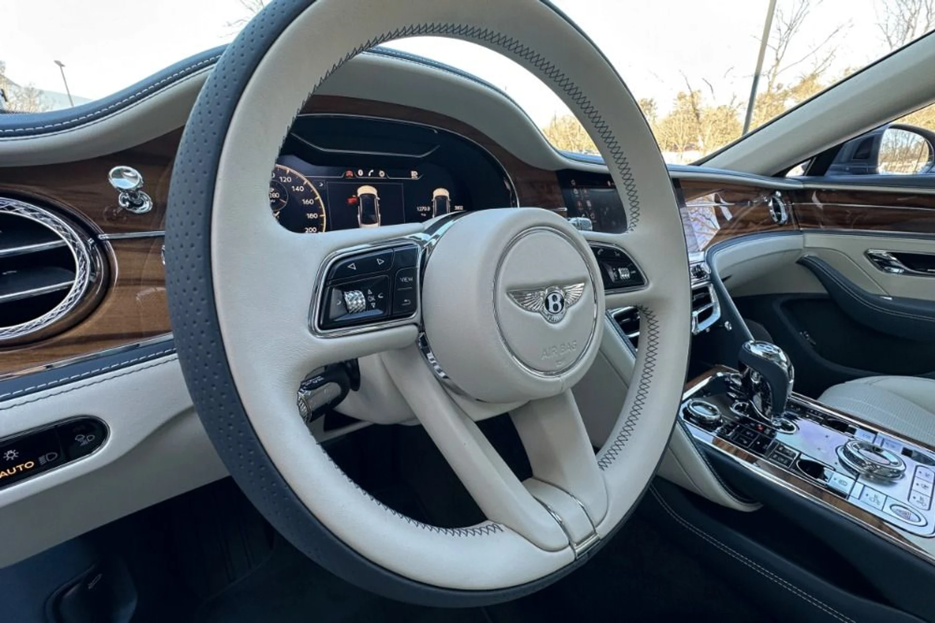 mph007_1753102411_Used_2024_Bentley_Flying_Spur_Edition_8_1769780862_f411ae35f7