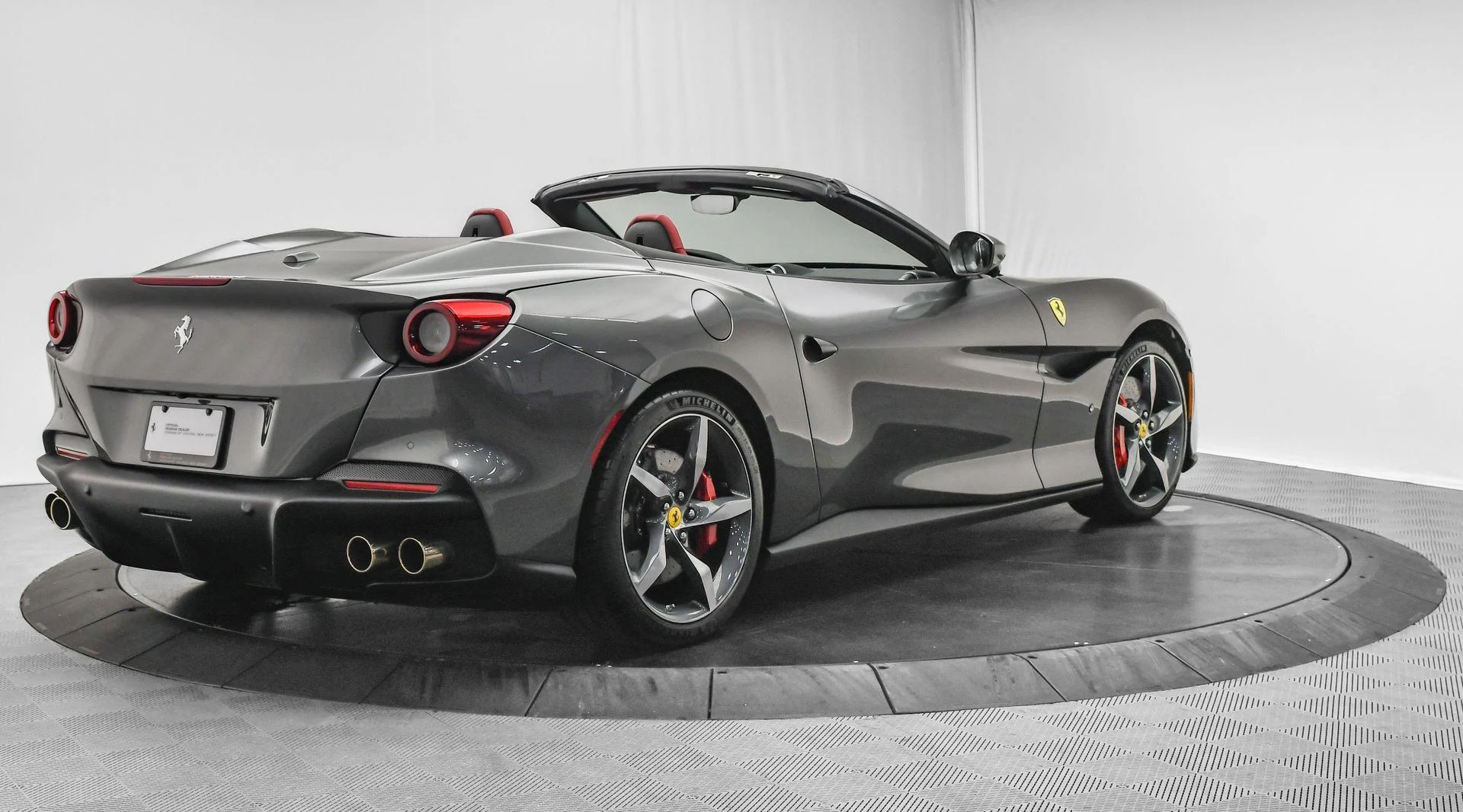 mph007_1759056486_Used_2023_Ferrari_Portofino_M_1757454296_83b0945dd0