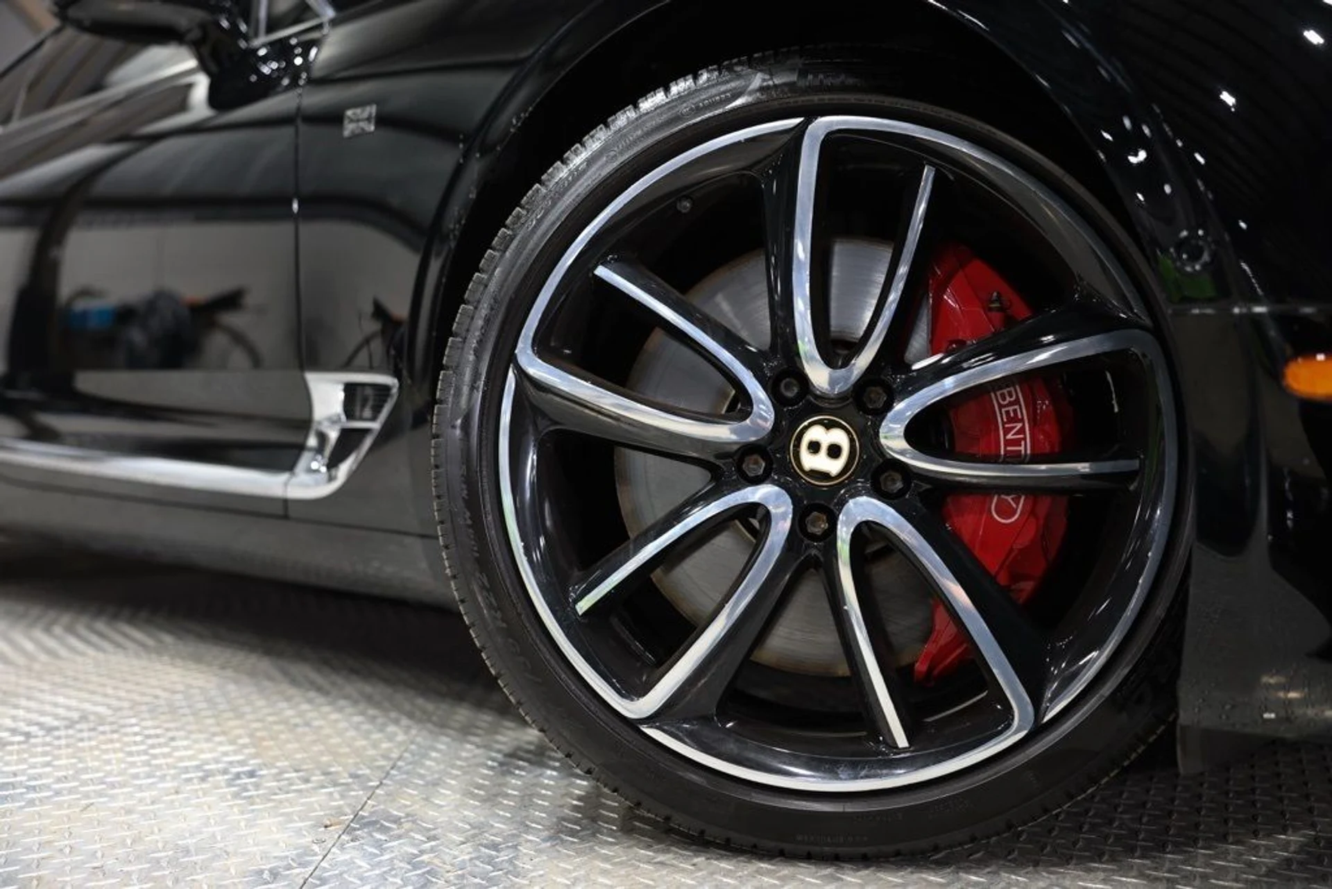 mph007_1764914405_sjmnsvw6cp5tzgqx8101vqb2kho3_6945c50a66