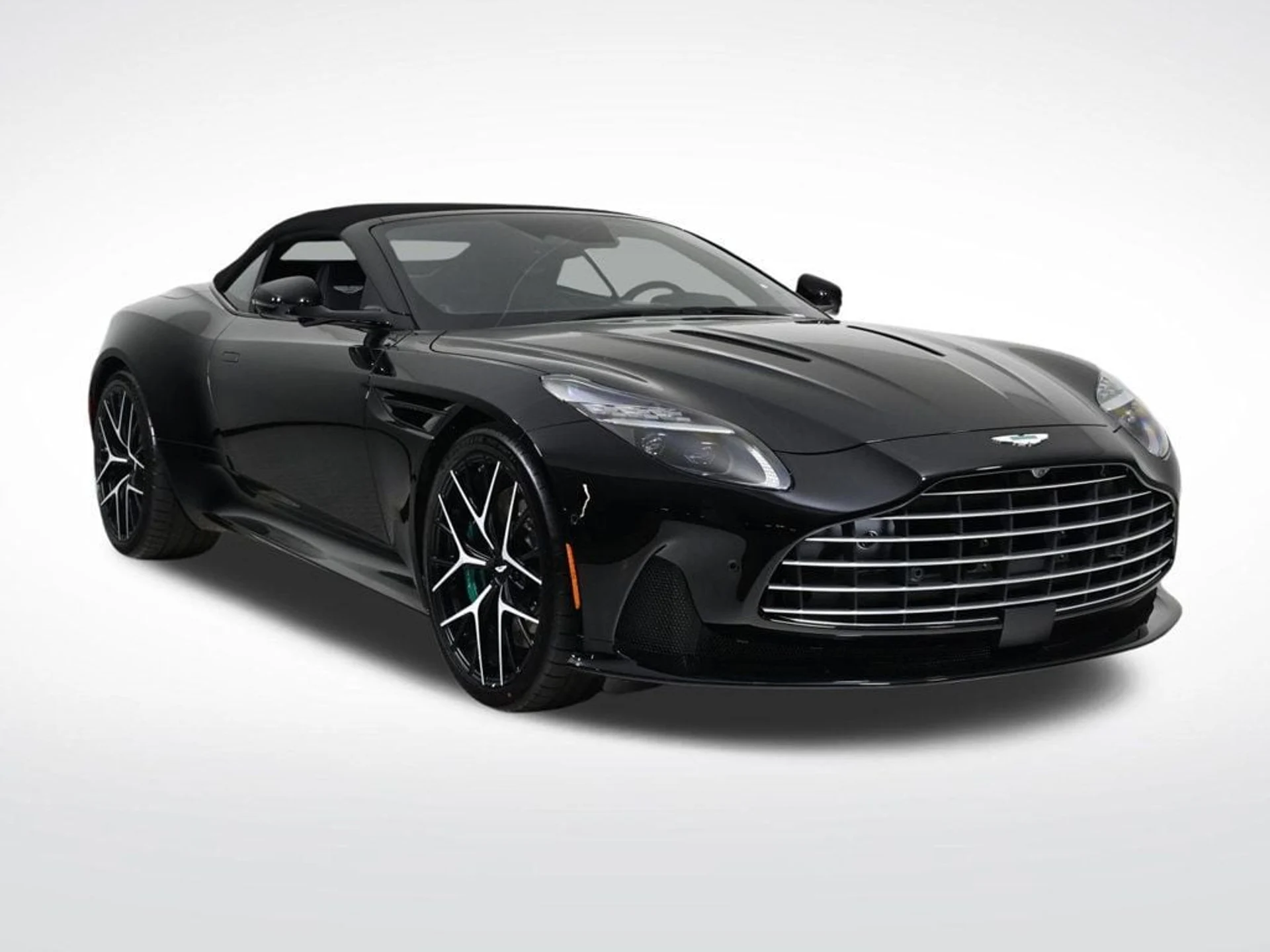 mph007_1776482674_new_2026_aston_martin_db12_volante_11350_22900946_7_1024_7f7132ef1f