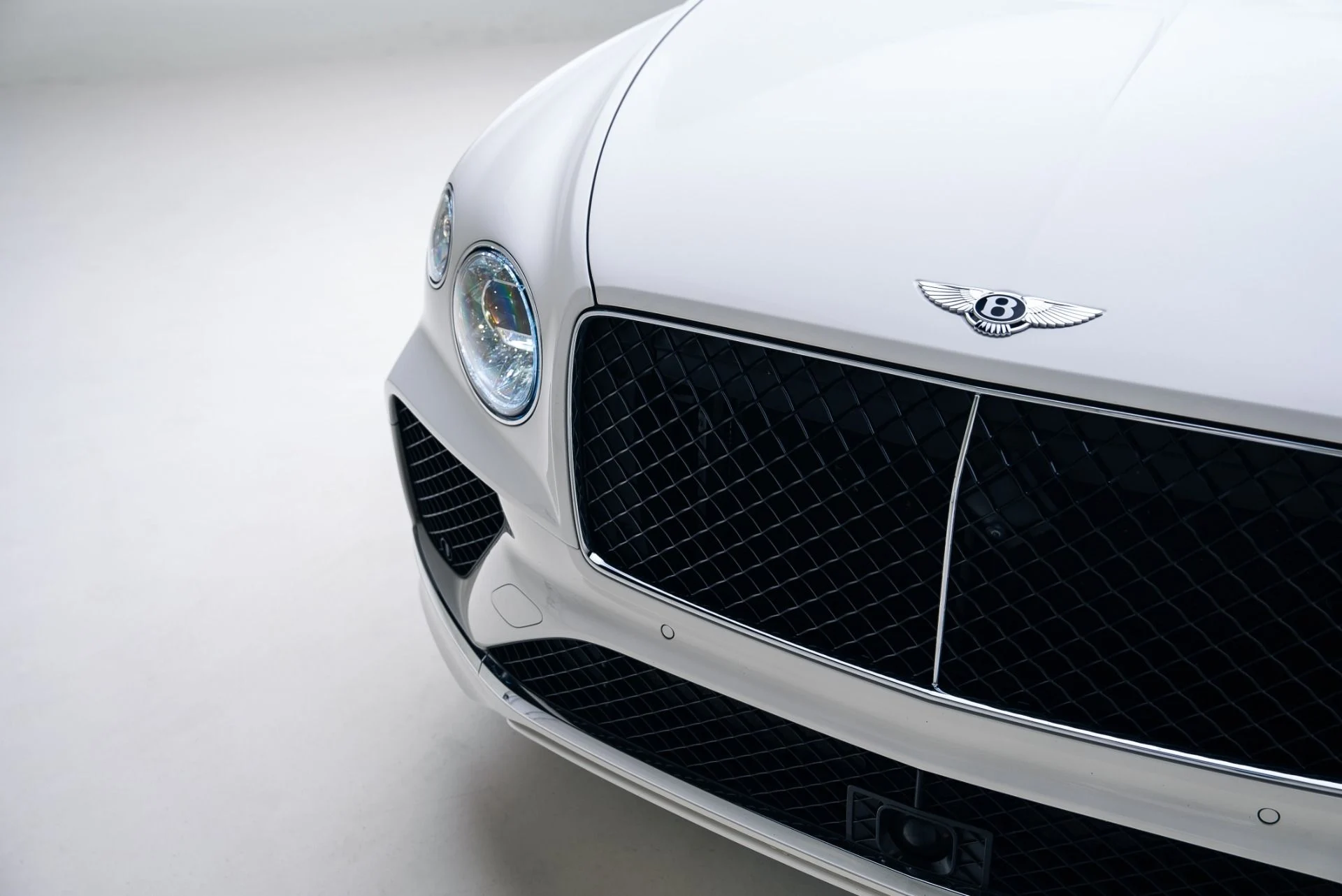 mph007_1776693433_Used_2024_Bentley_Bentayga_V8_1765307017_219cc78f6e