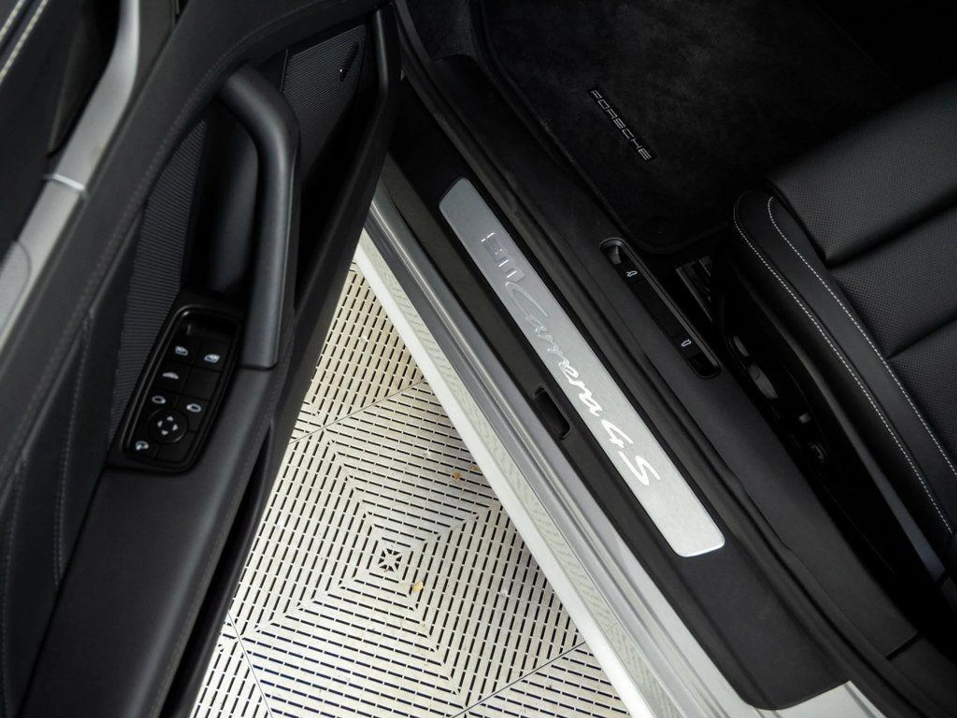 mph007_1786703518_e_Qb_A_Yc_B7_Al6_O5_P04d_Fs_DSGC_Sm_KU_1ac31cf3c3