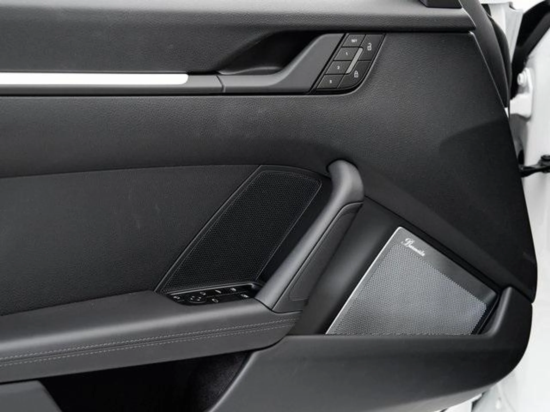 mph007_1796843085_eyy_HIXMFB_2_Zb0oxibc_O9_TNOVL_34_ed40017100