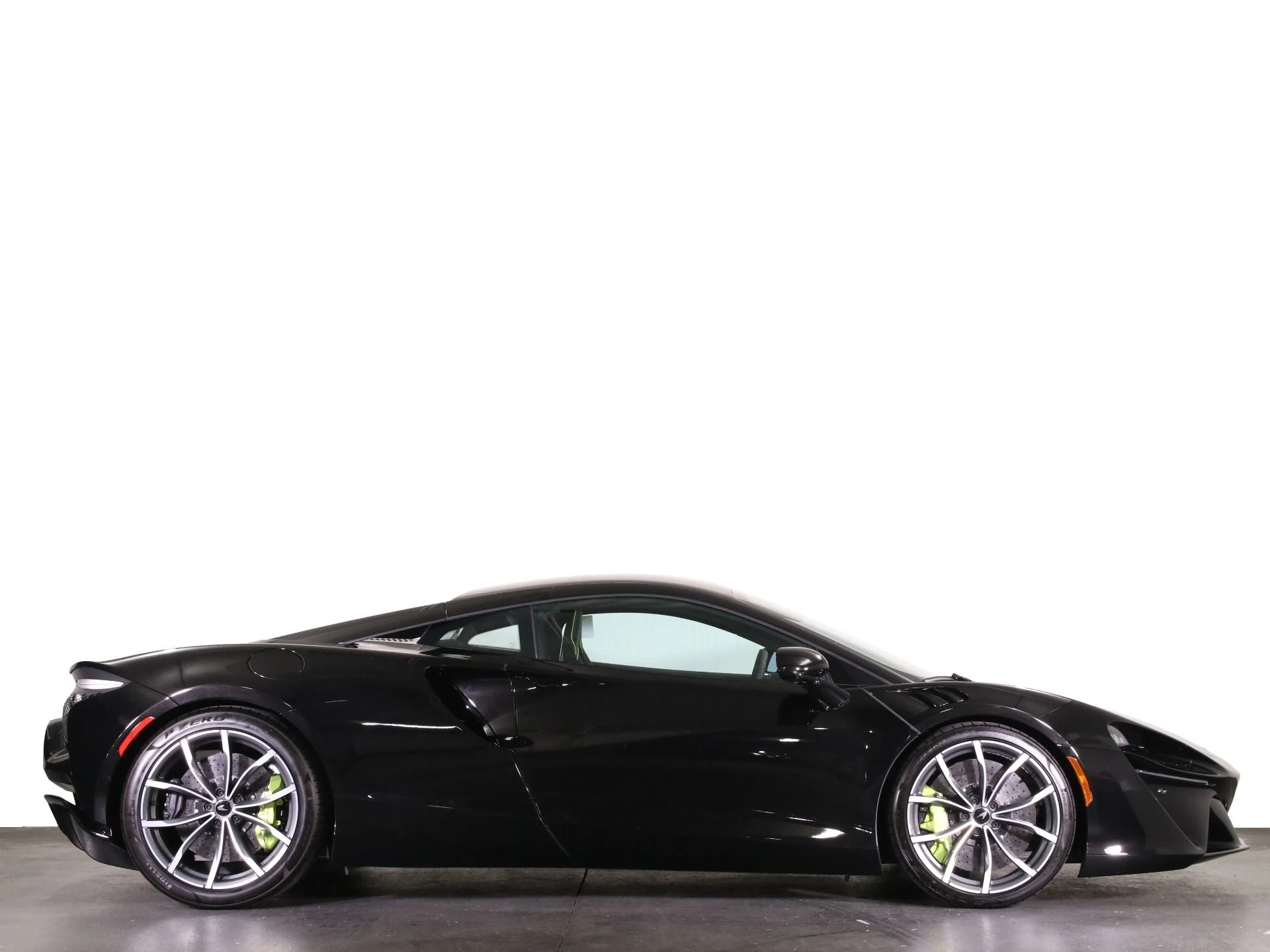 mph007_1796844813_New_2025_Mc_Laren_Artura_1739225294_4f7df0eb05