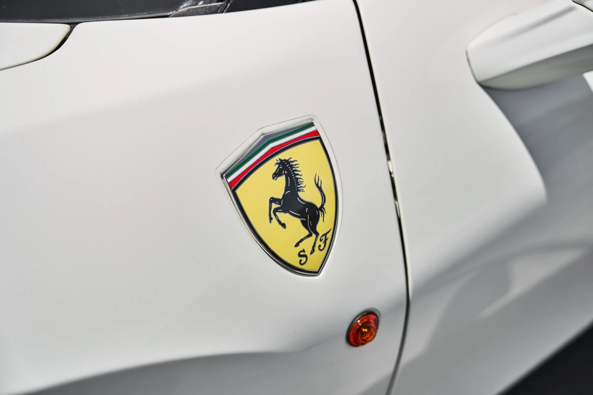 mph007_1797909361_Used_2018_Ferrari_488_GTB_Base_1782869671_2fffa07c9d