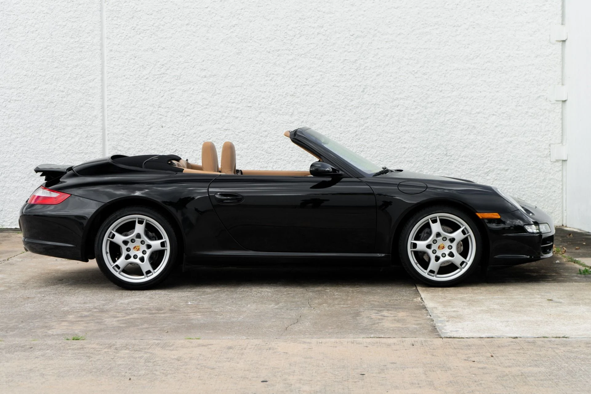 mph007_1798184748_Used_2007_Porsche_911_Carrera_1781041528_6aba228a8d