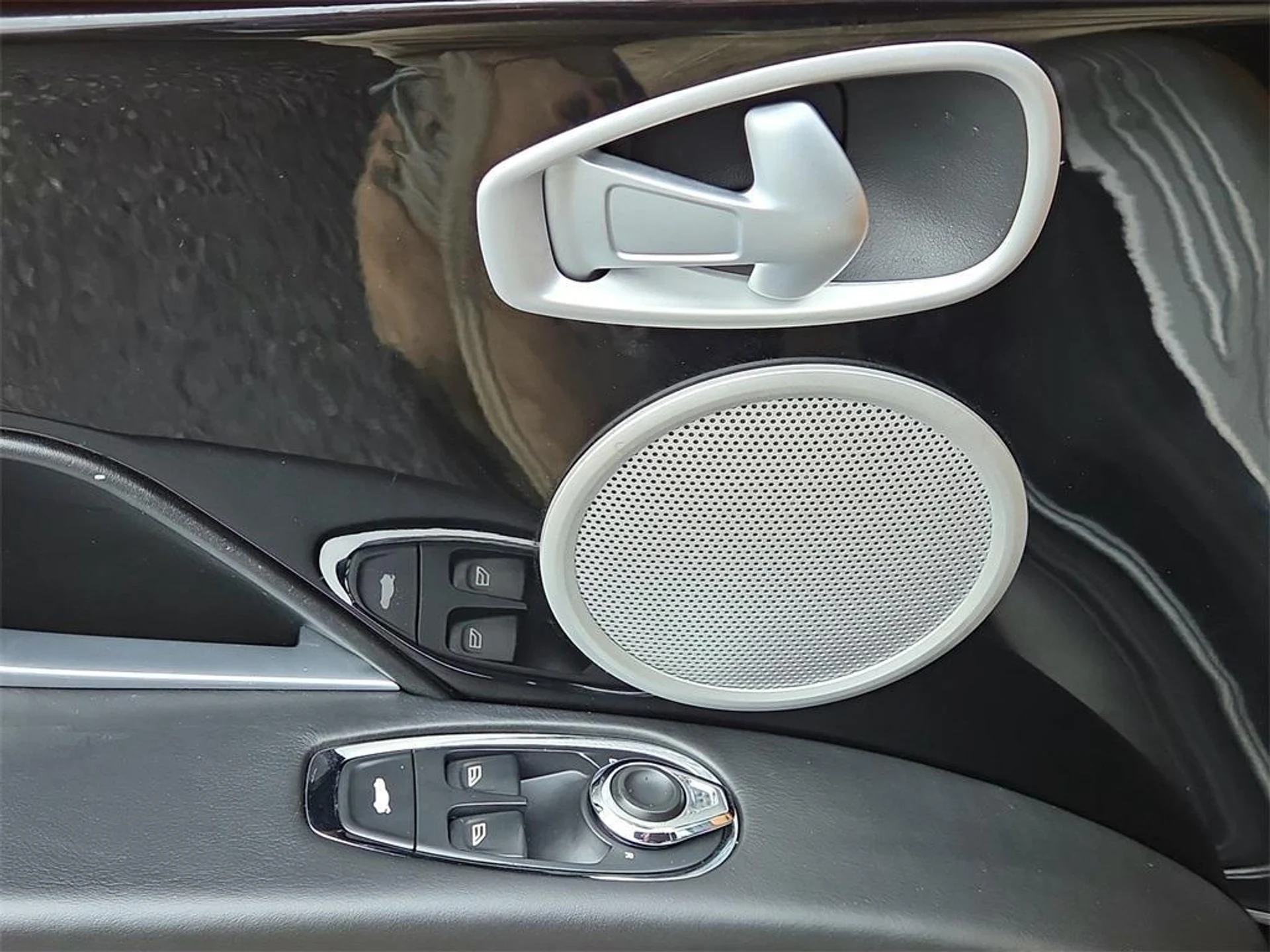 mph007_180128912_7_B2_UVG_91_Mkm_Lhw_Av_X6u7_R_wcd_RM_b349f39d79