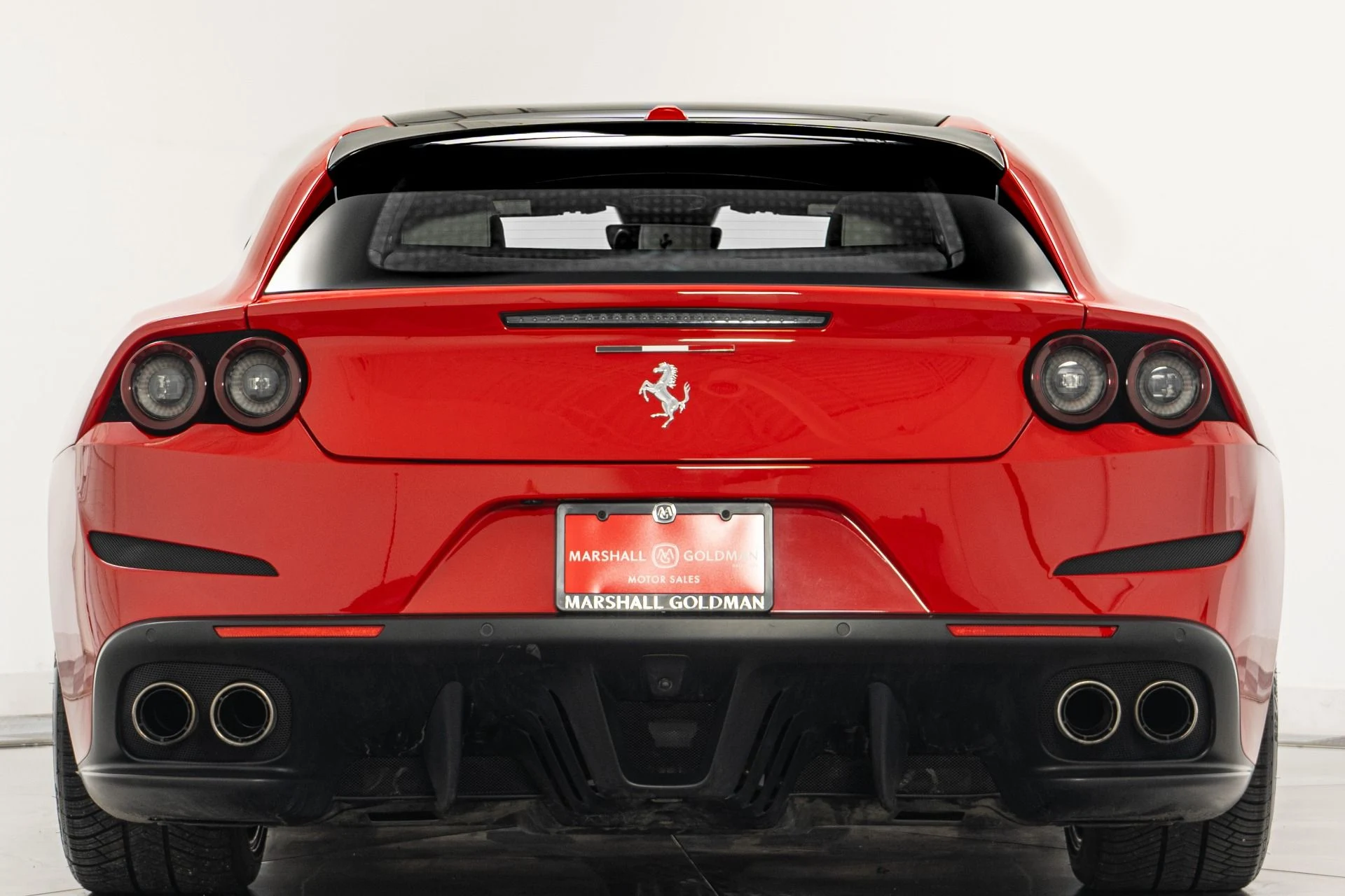 mph007_1808630946_Used_2020_Ferrari_GTC_4_Lusso_V12_Power_Passenger_Display_Carbon_Fiber_Interior_Trim_1776369259_55c2370a6f