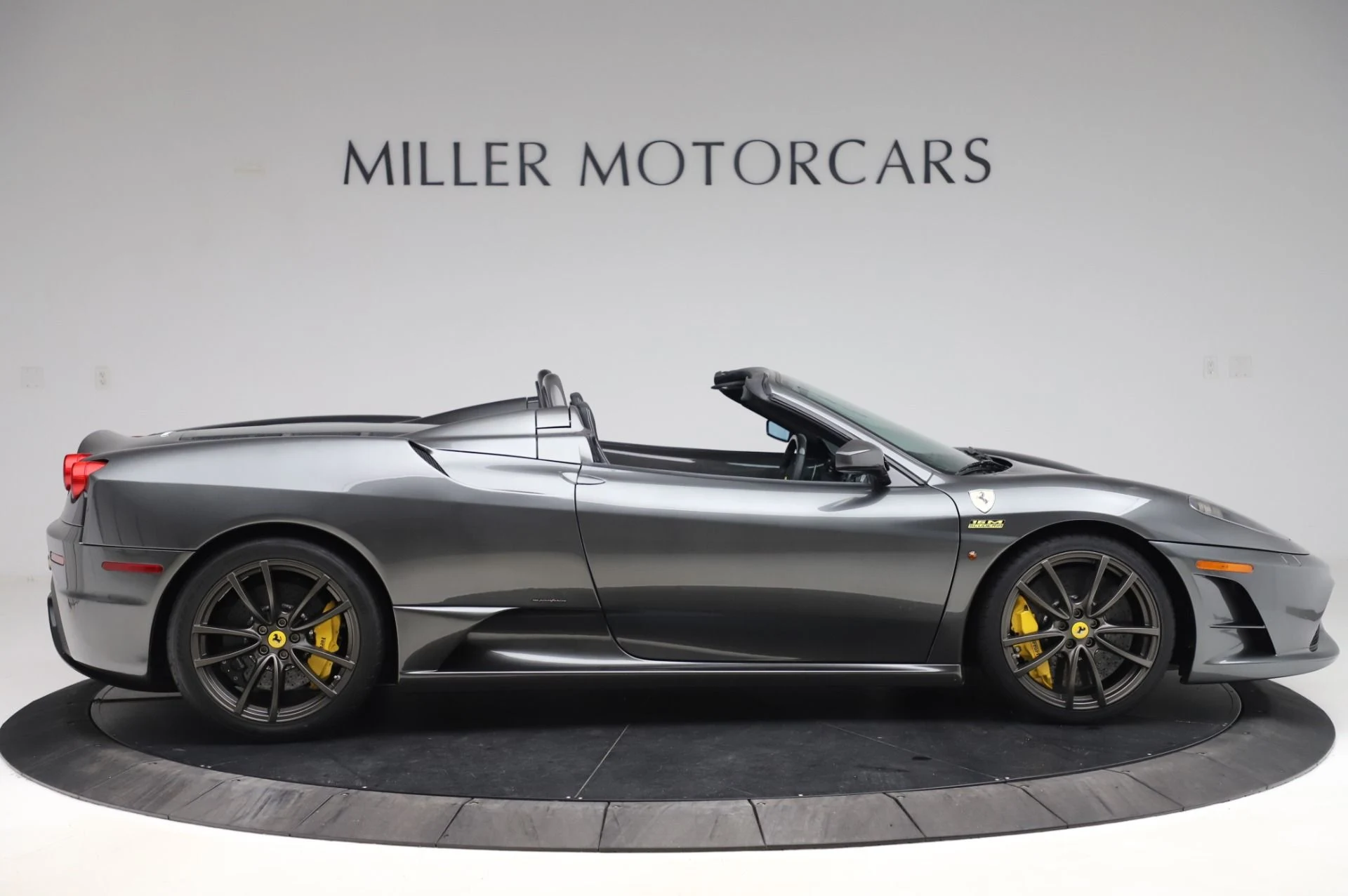 mph007_1811970961_Used_2009_Ferrari_430_Scuderia_Spider_16_M_b695d98a2c