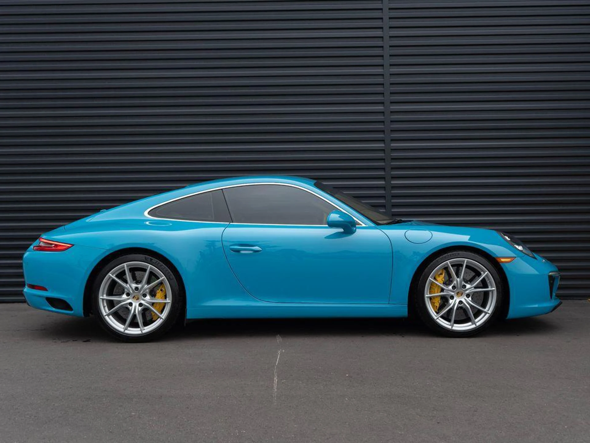 mph007_1819289868_s_Ts_G_Eer_MNF_9d_Nw6m_6he_Z3_P6_P0_0b9c45c9db