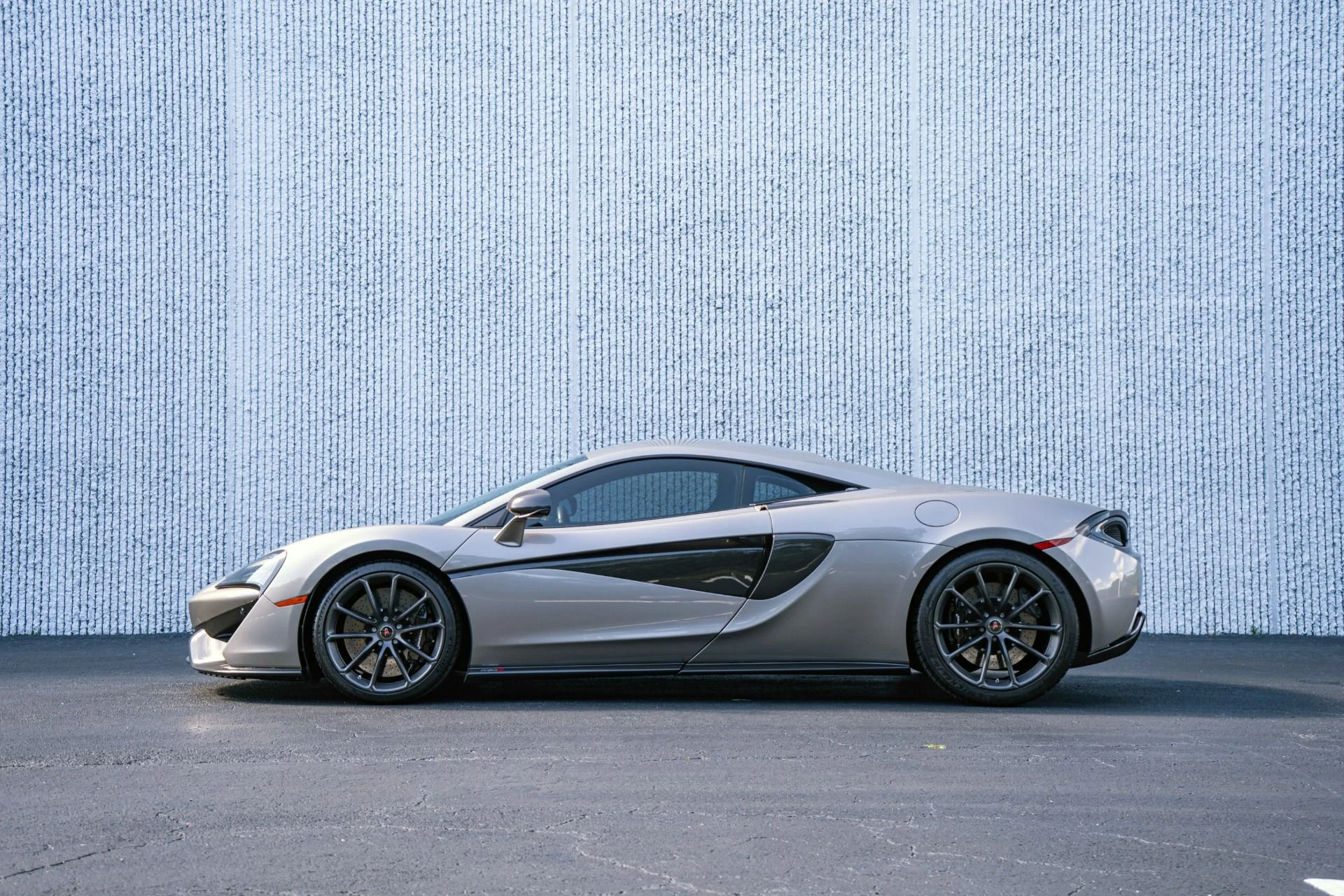 mph007_182312154_Used_2016_Mc_Laren_570_S_Full_Exterior_Carbon_Packs_1788045372_d4f5a0b28c
