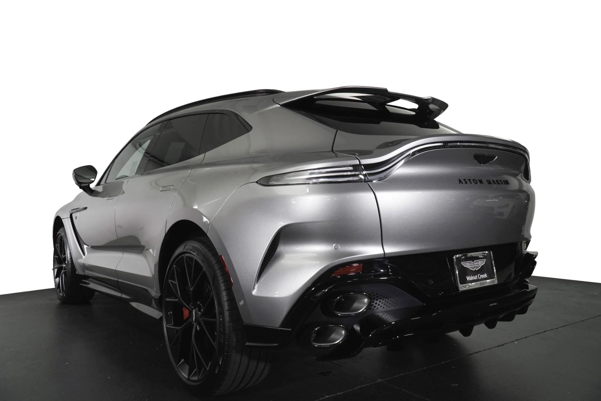 mph007_1828178529_New_2026_Aston_Martin_DBX_S_1781900282_f6f7d0bdce