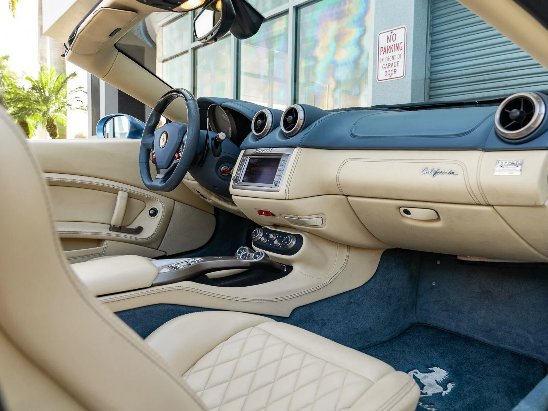 mph007_1842273904_Used_2010_Ferrari_California_1793131302_73cf8bb073