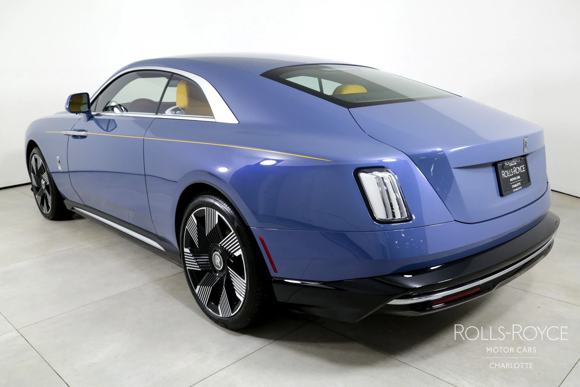 mph007_1847356415_Used_2024_Rolls_Royce_Spectre_1744735732_5eecea3e4e