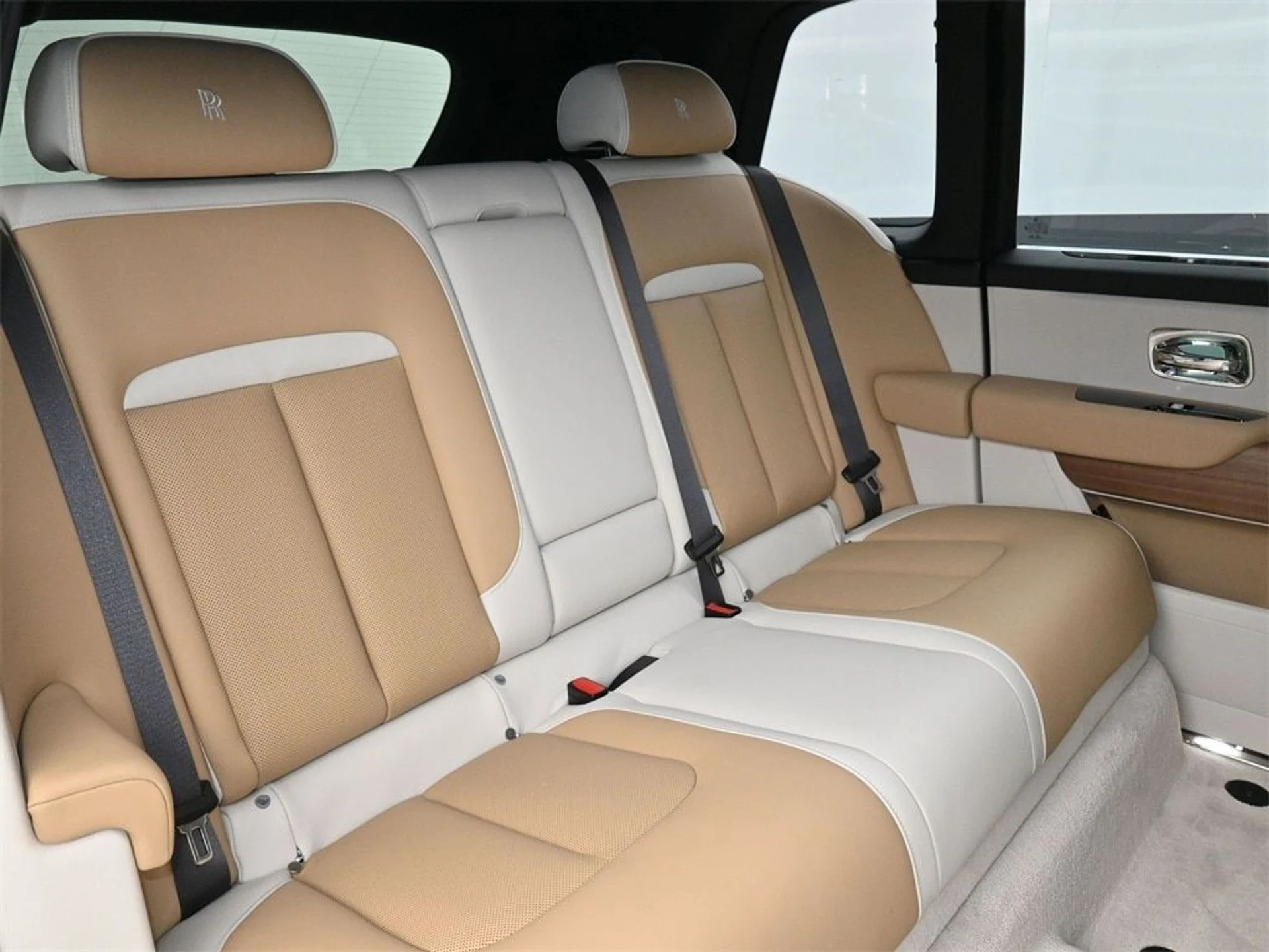 mph007_1861399317_68df650bbe02b2439e00d7fdccaf4ad3x_8bcafc1373