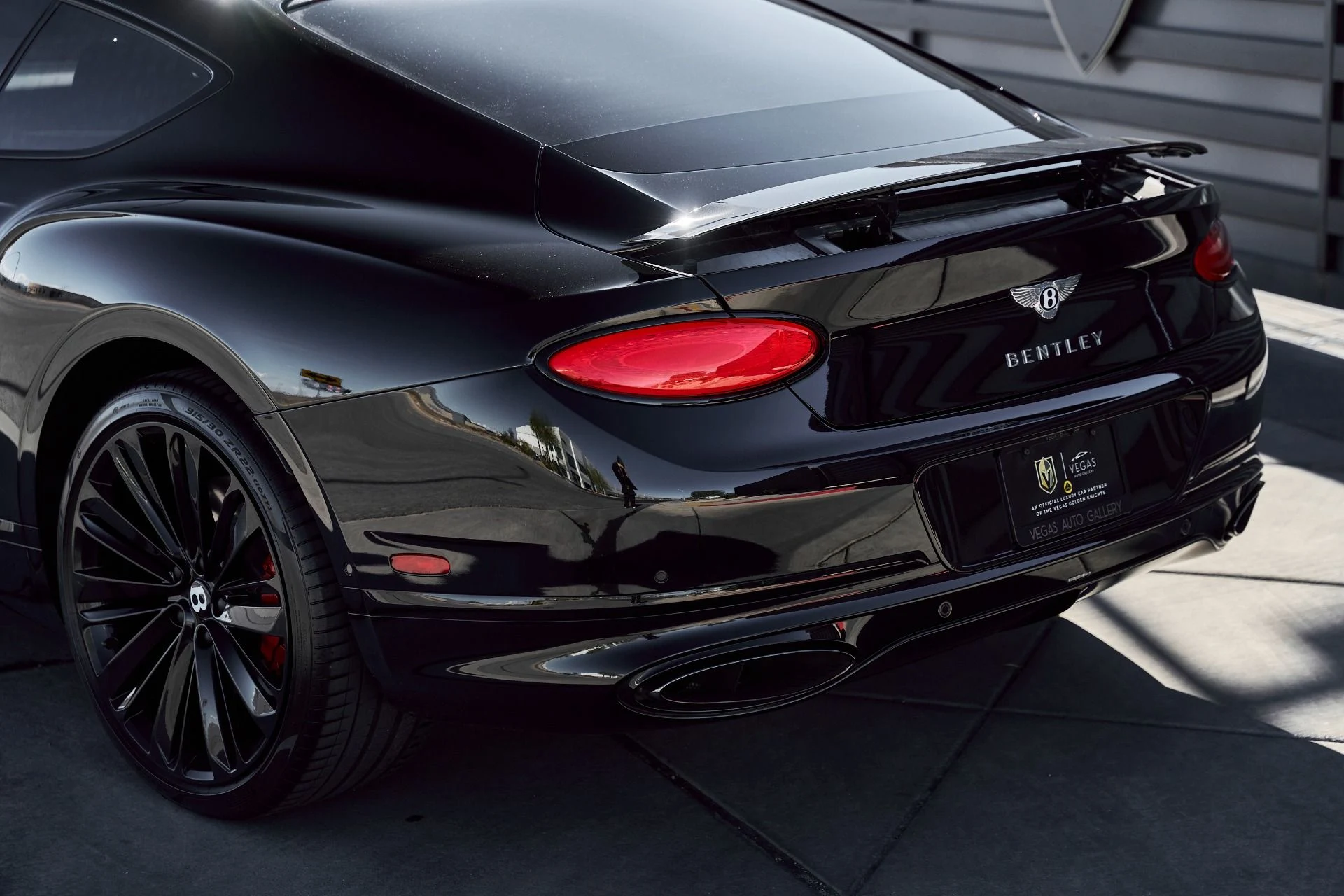 mph007_18687032_Used_2022_Bentley_Continental_GT_Speed_1767666356_a1fd736d95