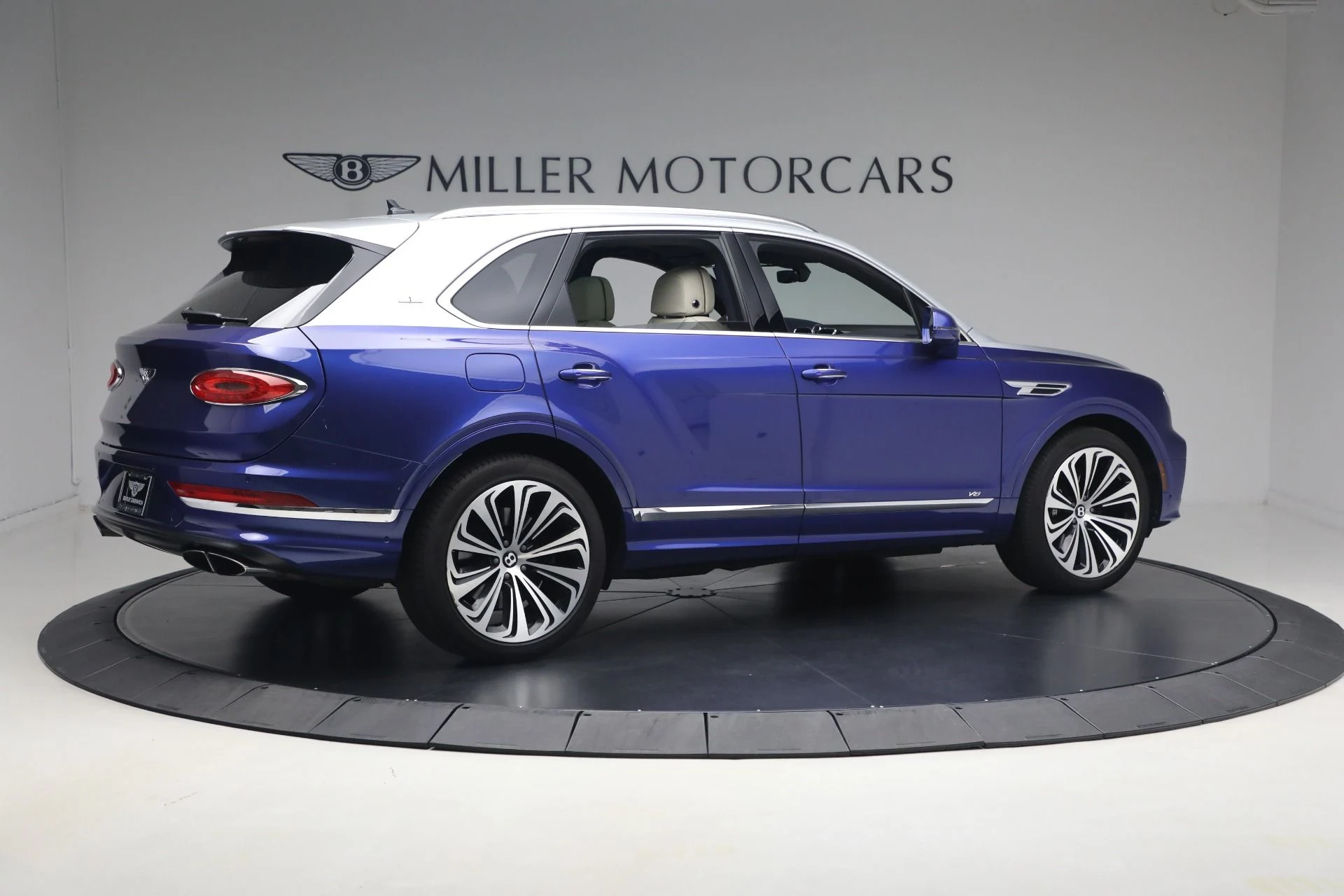 mph007_1876754939_Used_2022_Bentley_Bentayga_V8_1780928722_69c6228a61